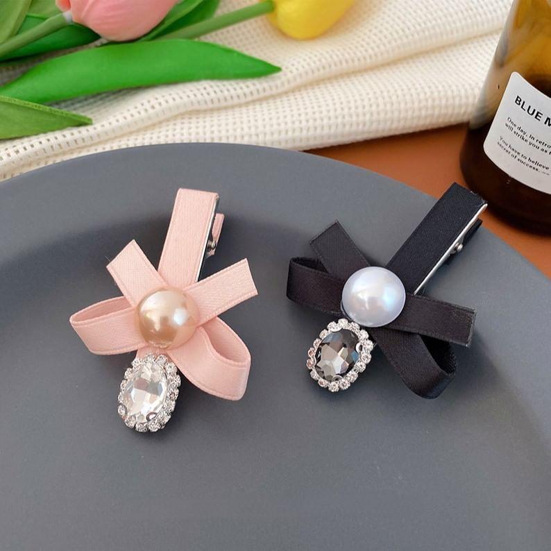 Faux Pearl Ribbon Hair Clip Product Image
