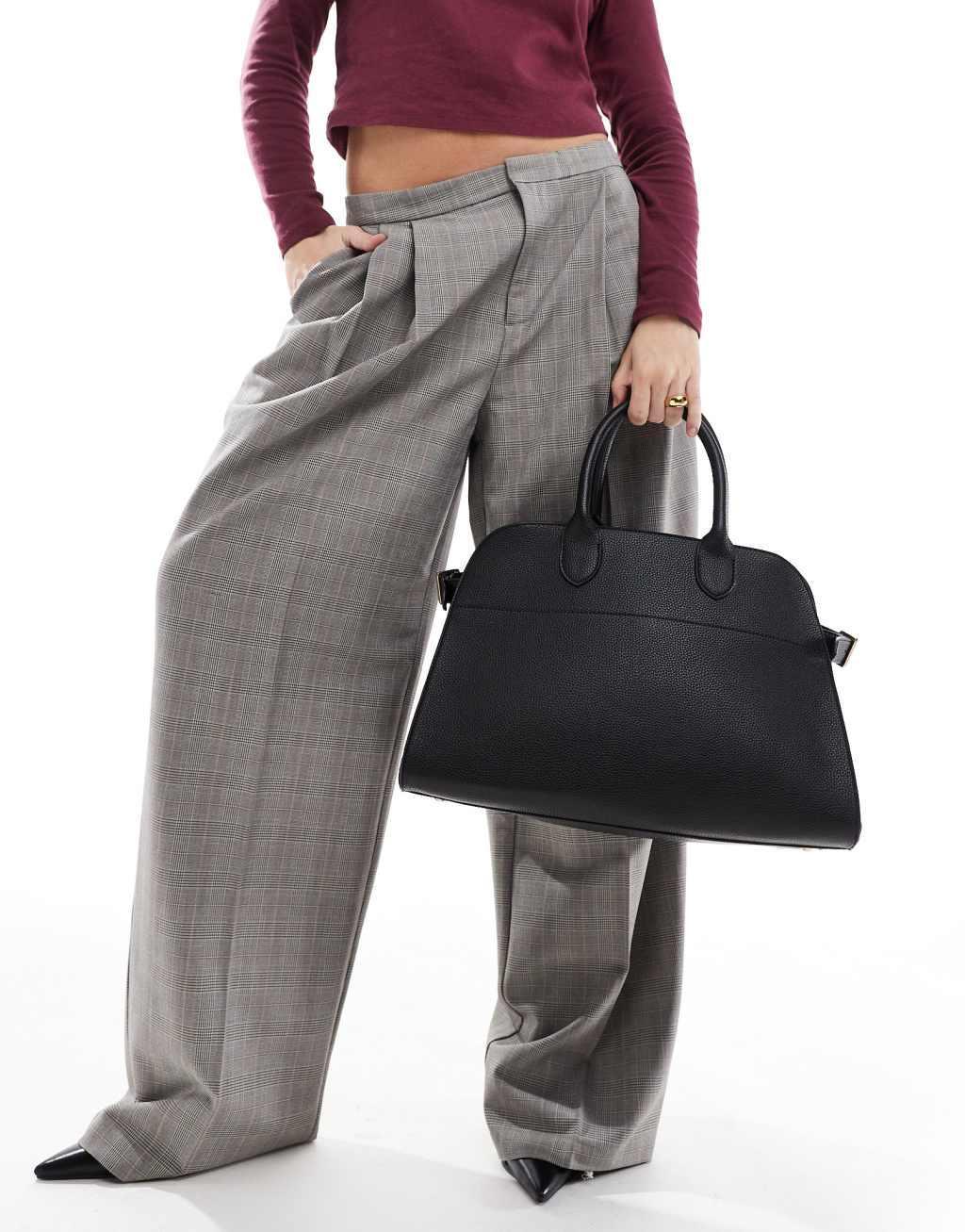 Glamorous handheld large tote bag in black  Product Image