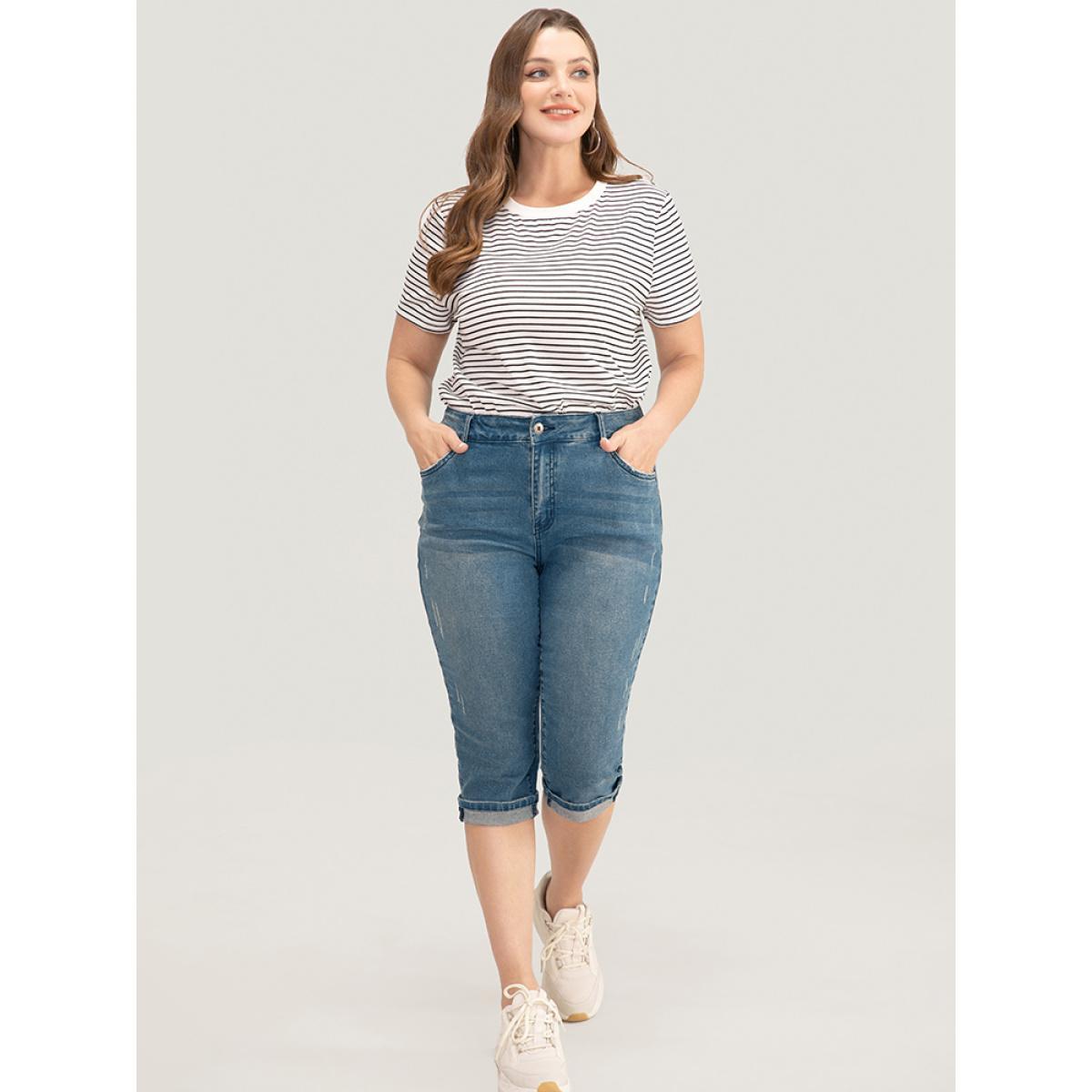 Plus Size Very Stretchy Medium Wash Roll Hem Knee Denim Shorts Women Indigo High stretch Dailywear Pocket Casual Denim Shorts BloomChic 16/1X Product Image