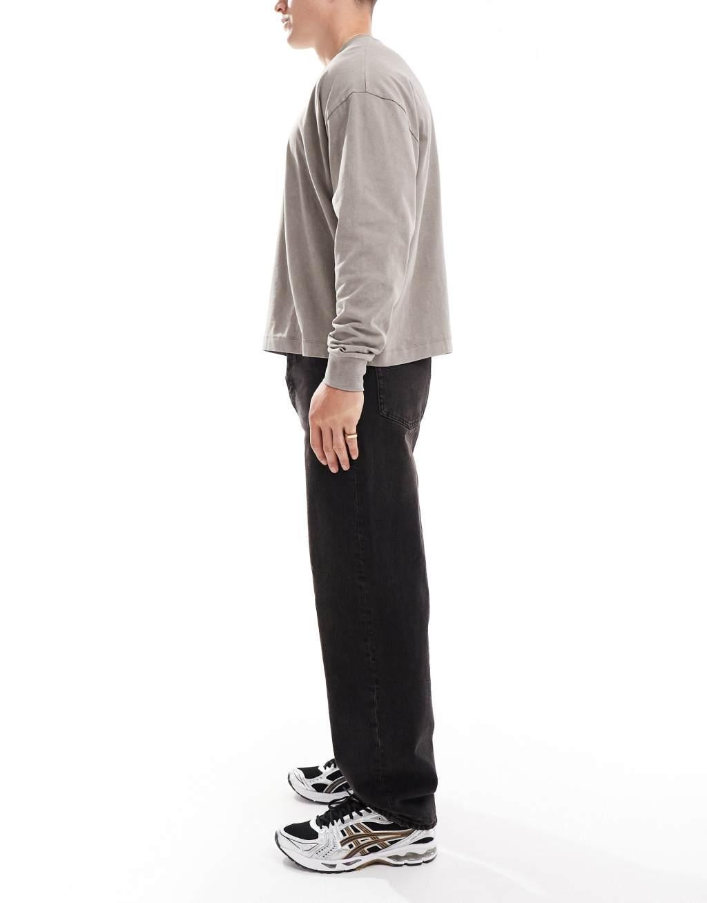 ONLY & SONS Fade loose fit jeans in black with vintage brown cast Product Image