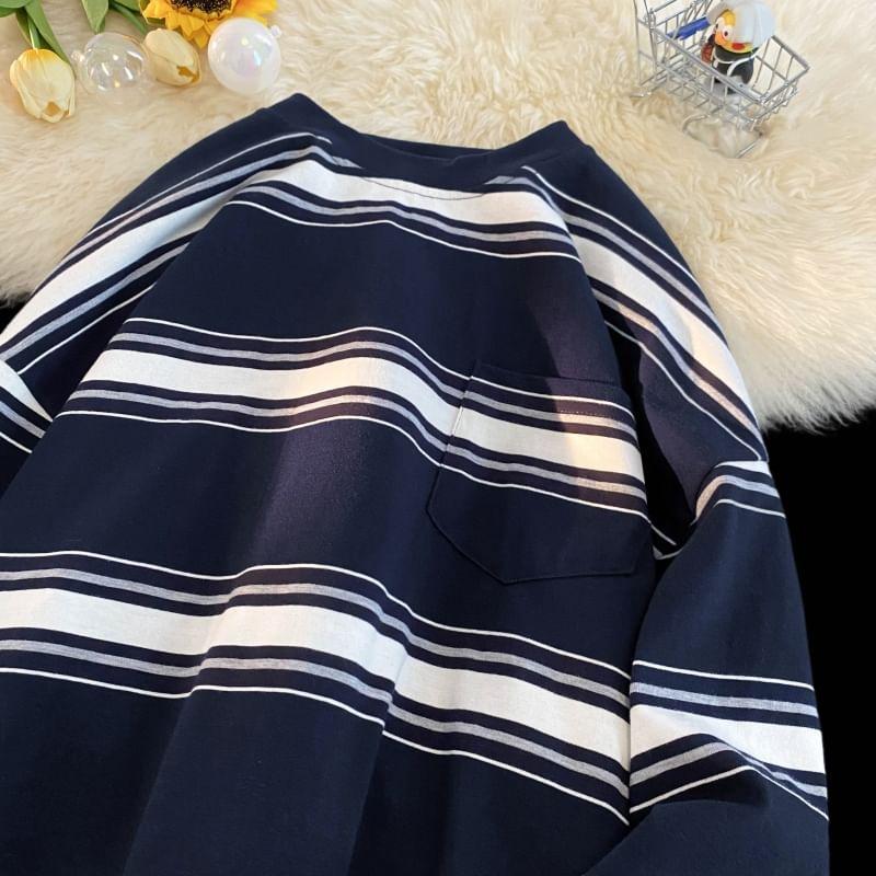 Long-Sleeve Crewneck Striped T-Shirt Product Image