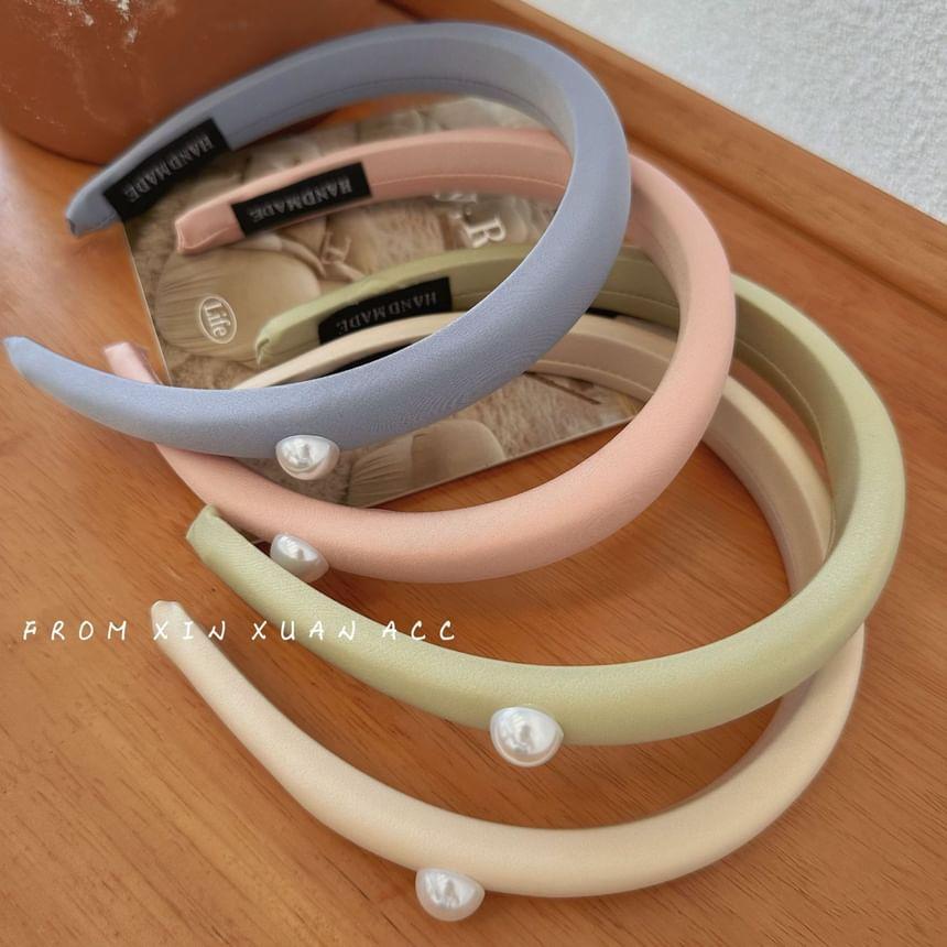 Faux Pearl Plain Headband Product Image