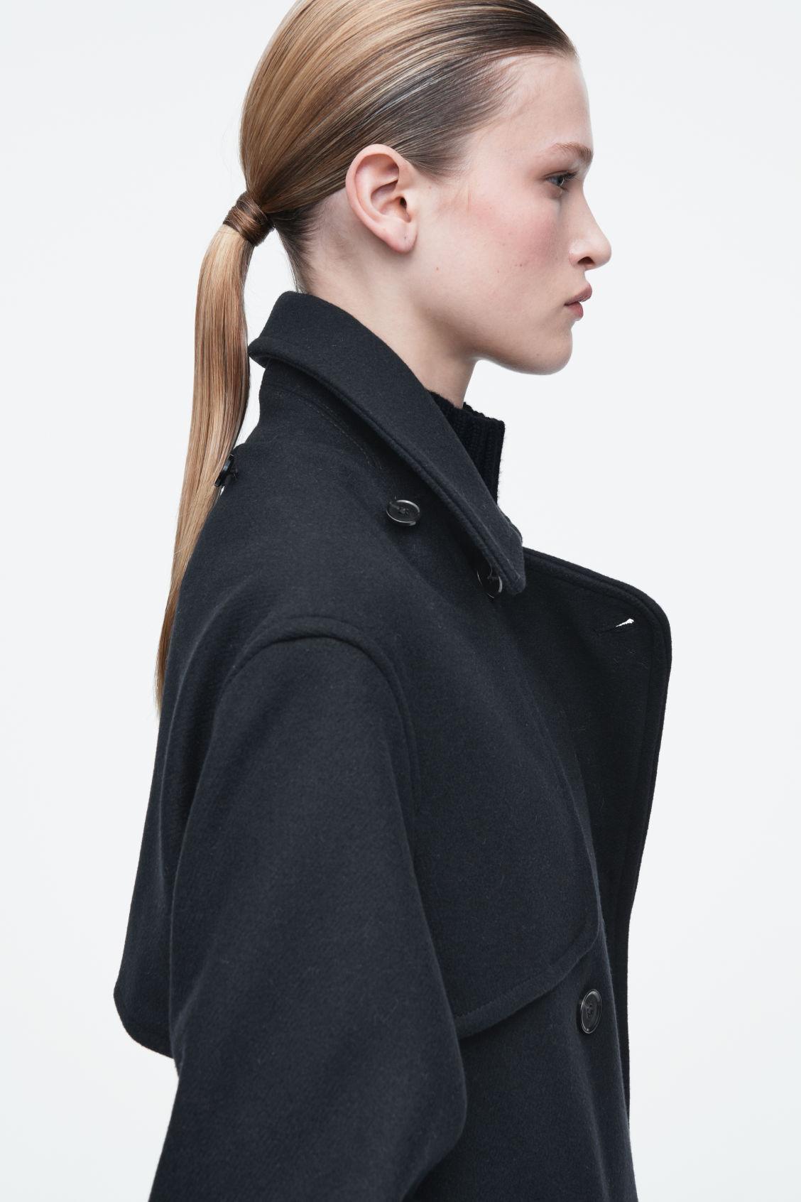 HOODED WOOL DUFFLE COAT Product Image