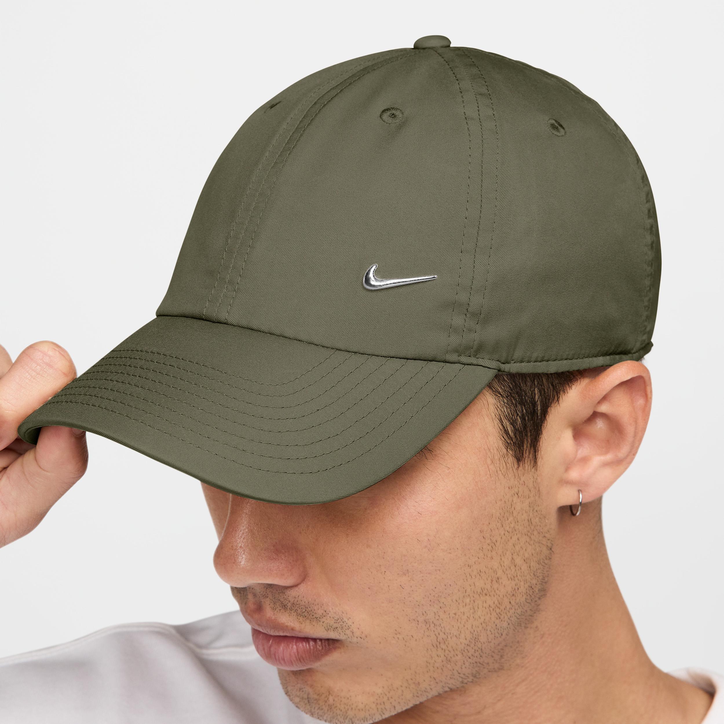 Nike Unisex Dri-FIT Club Unstructured Metal Swoosh Cap Product Image