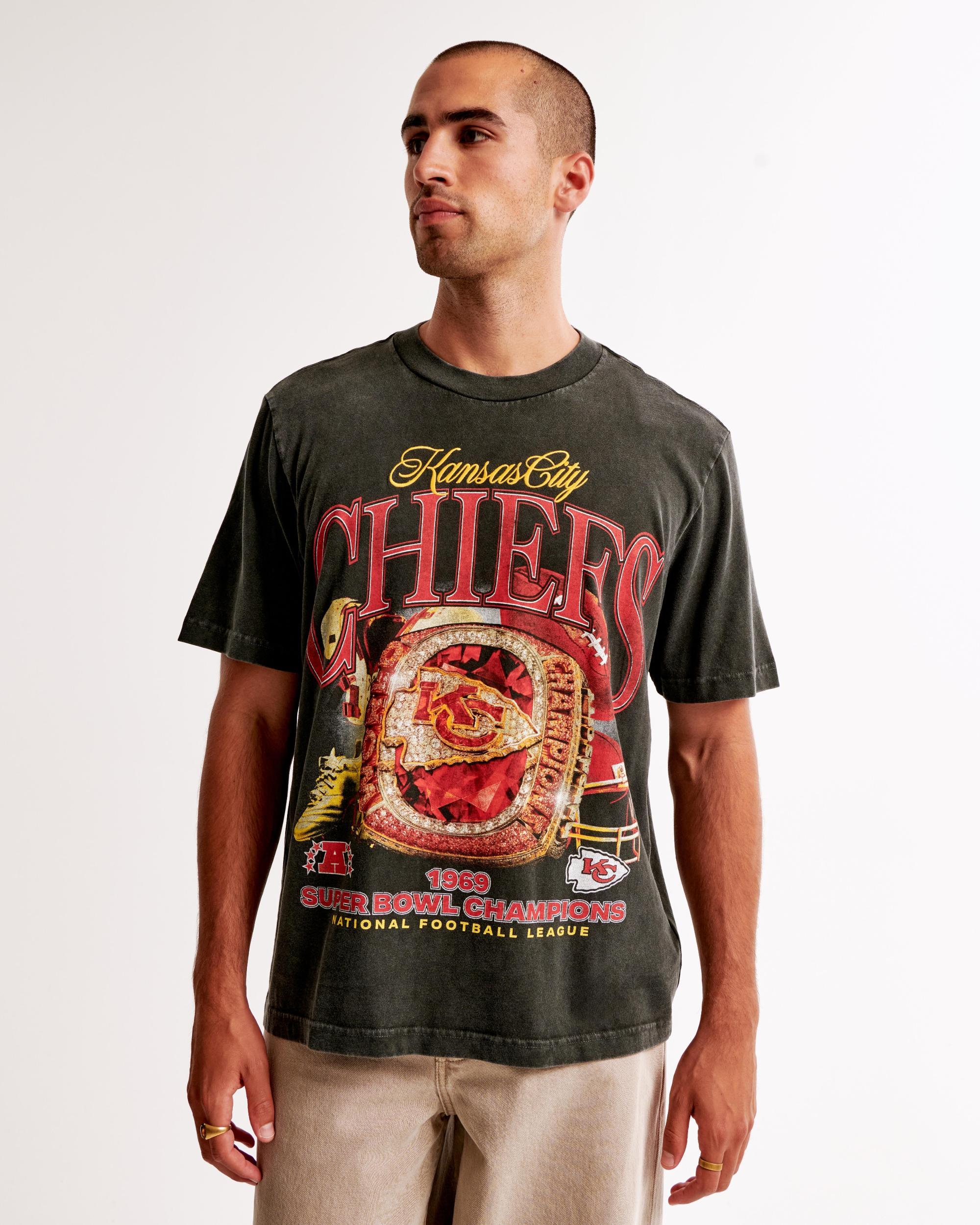 Kansas City Chiefs Vintage-Inspired Graphic Tee Product Image