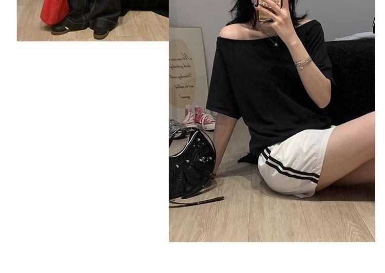 Short-Sleeve Off Shoulder Plain Top Product Image