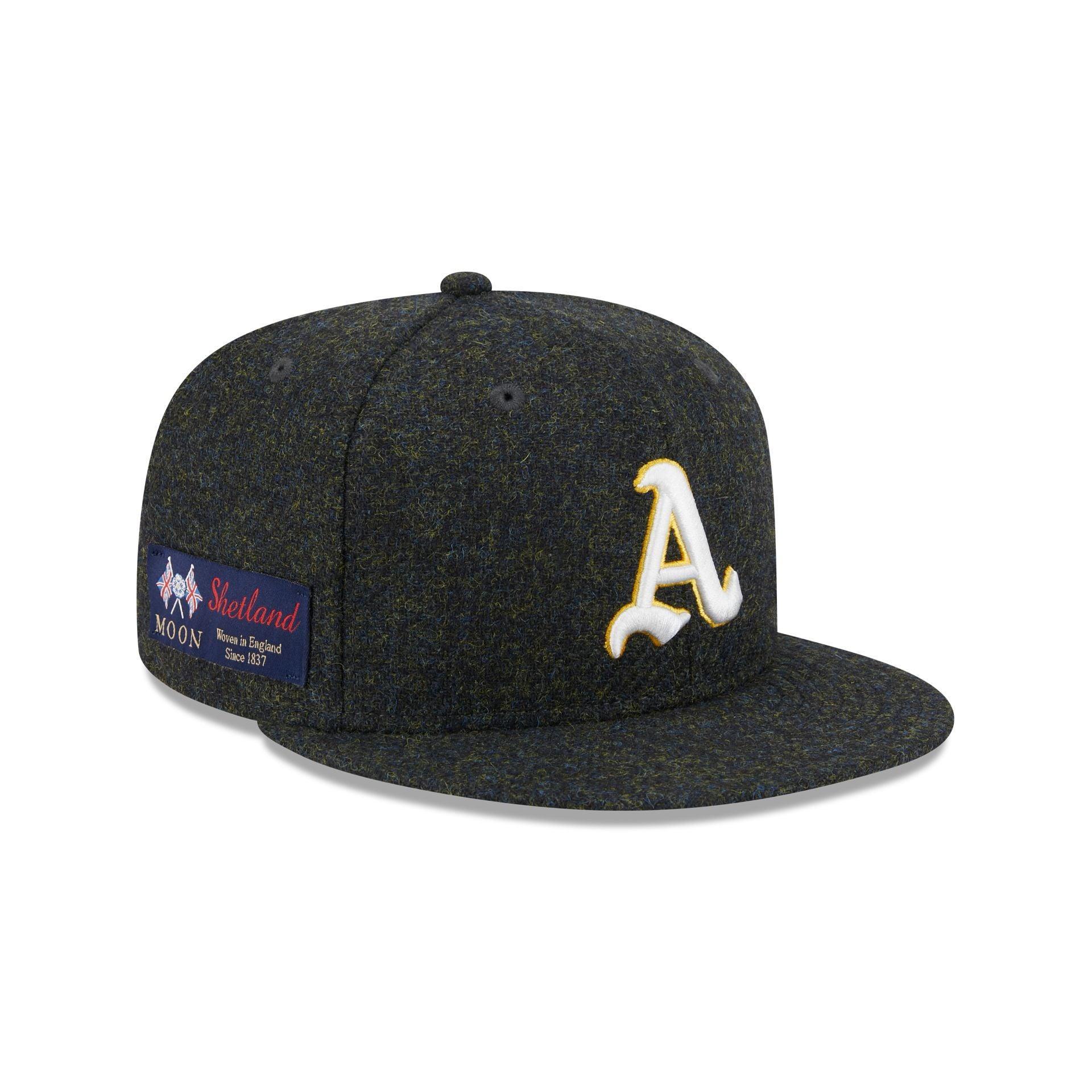 New York Yankees Black and White Basic 59FIFTY Fitted Hat Male Product Image