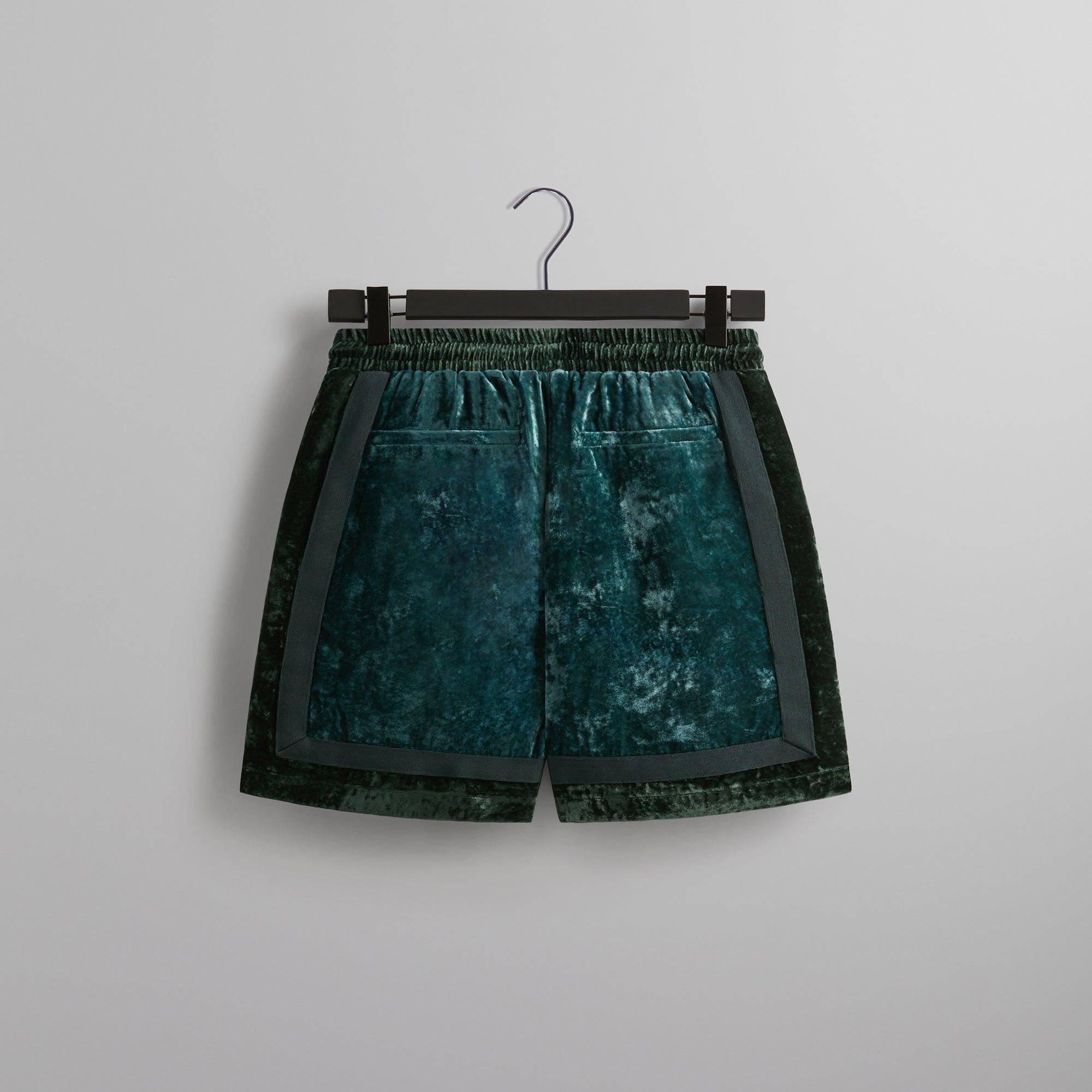&Kin Crushed Velvet Keon Short - Algae Male Product Image