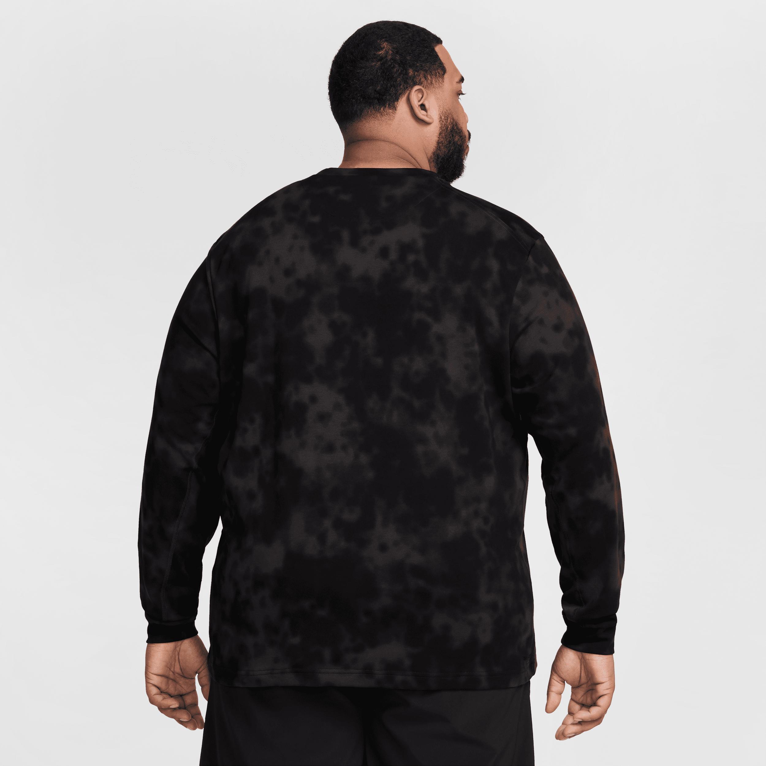 Nike Primary Men's Dri-FIT Long-Sleeve Fitness Top Product Image