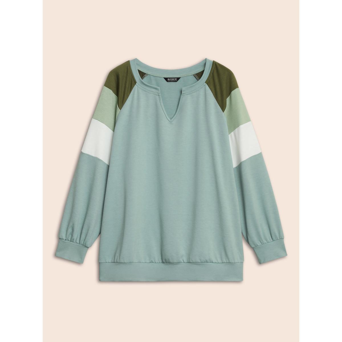 Plus Size Contrast Patchwork Notched Raglan Sleeve Sweatshirt Women Multicolor Casual Contrast Flat collar with V-notch Everyday Sweatshirts BloomChic 28/5X Product Image
