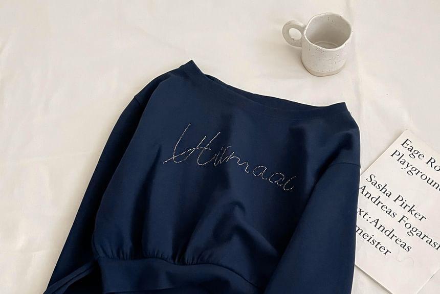 One-Shoulder Lettering Sweatshirt Product Image