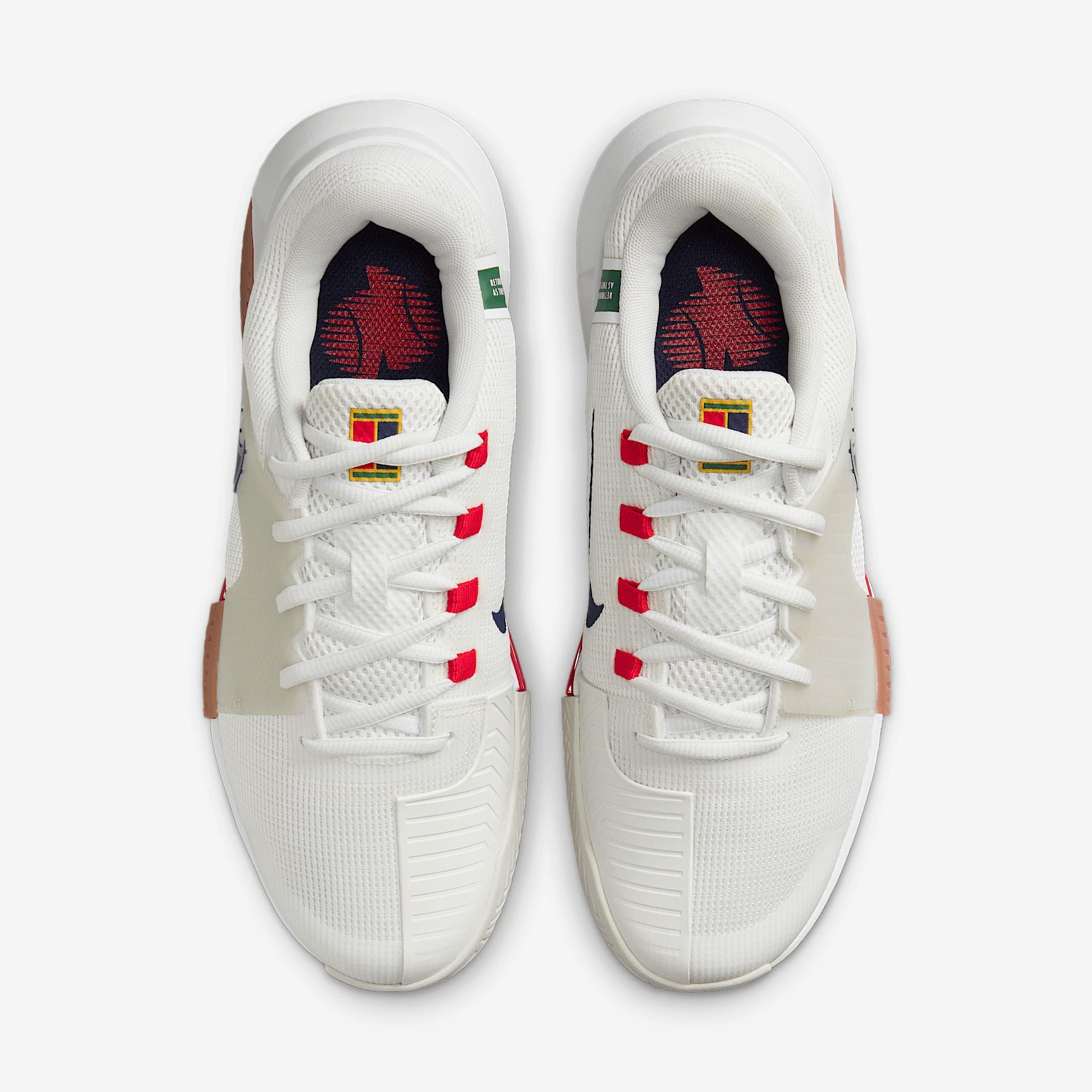 Nike Women's Zoom GP Challenge 1 Hard Court Tennis Shoes Product Image