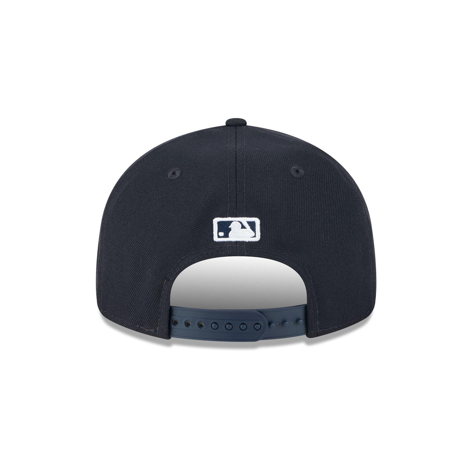 Atlanta Braves Hall of Fame 2025 Retro Crown 9FIFTY Snapback Hat Male Product Image