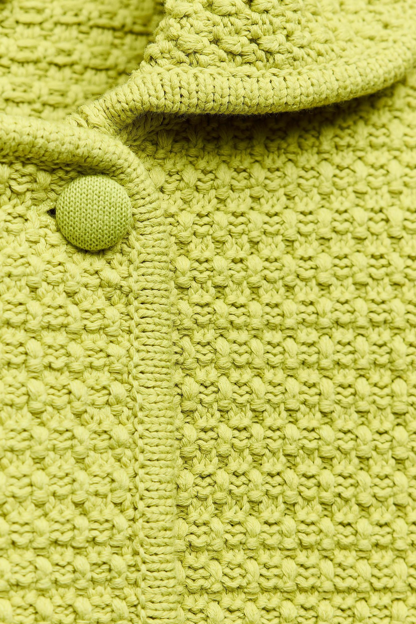 CHUNKY KNIT PETER PAN COLLAR CARDIGAN Product Image