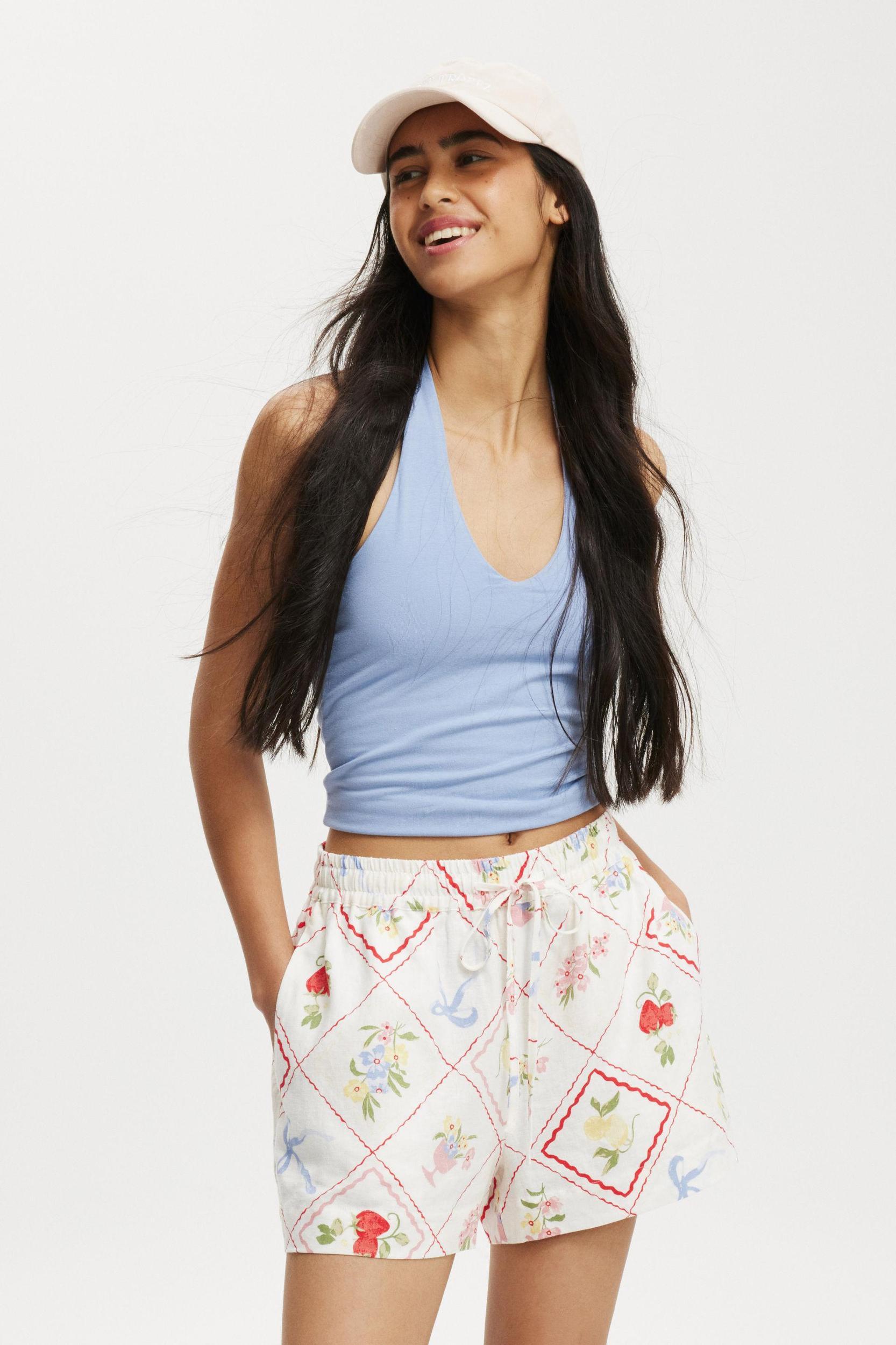 Haven Short Product Image