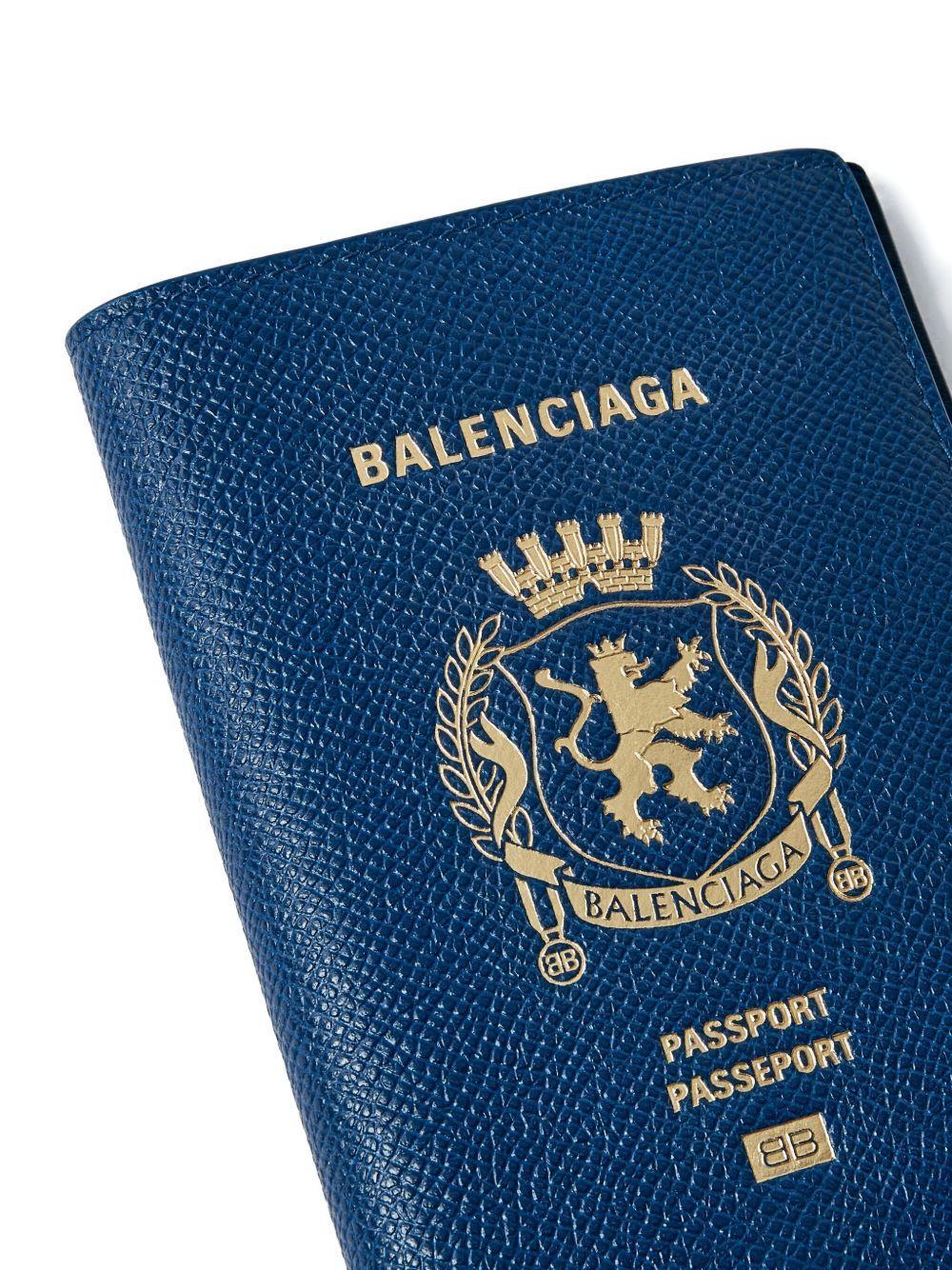 logo-embellished passport holder Product Image