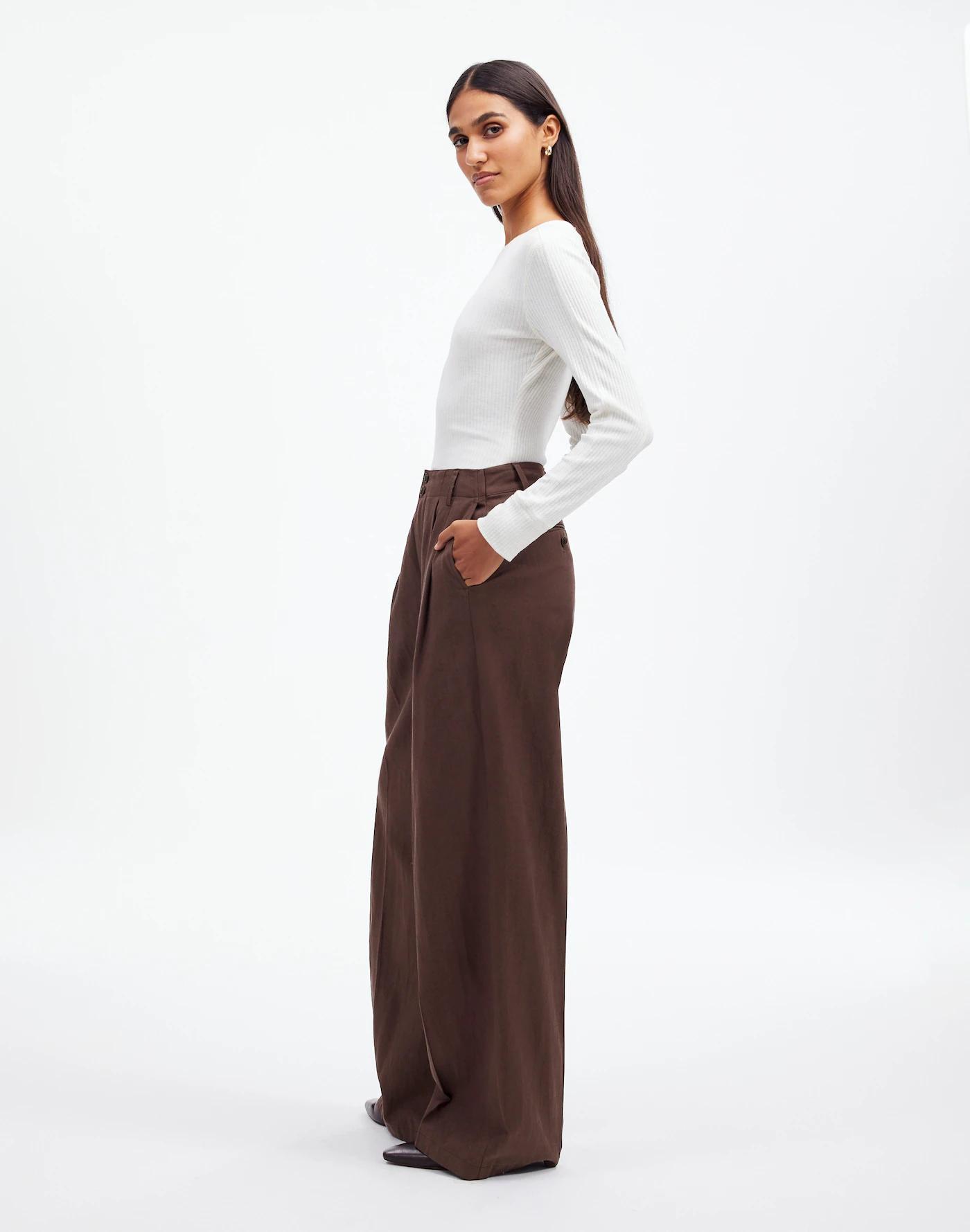 The Harlow Wide-Leg Pant in Drapey Twill Product Image