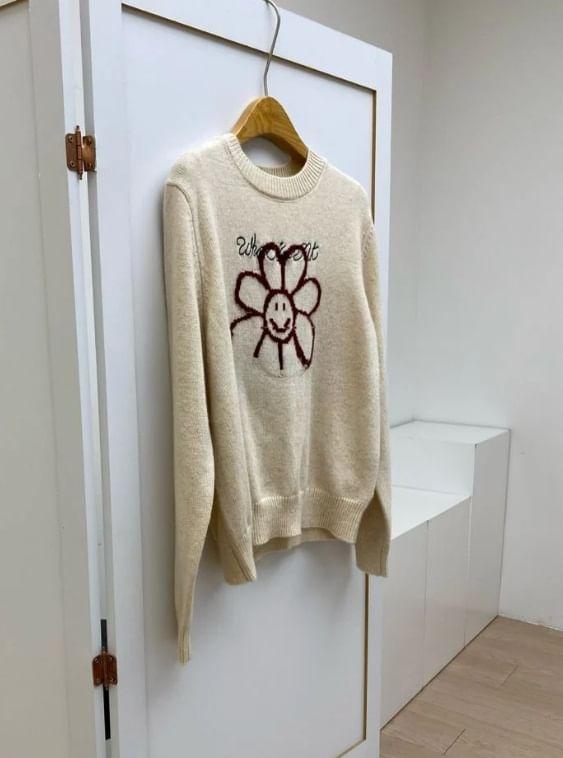 Long Sleeve Flowr Print Loose-Fit Sweater Product Image
