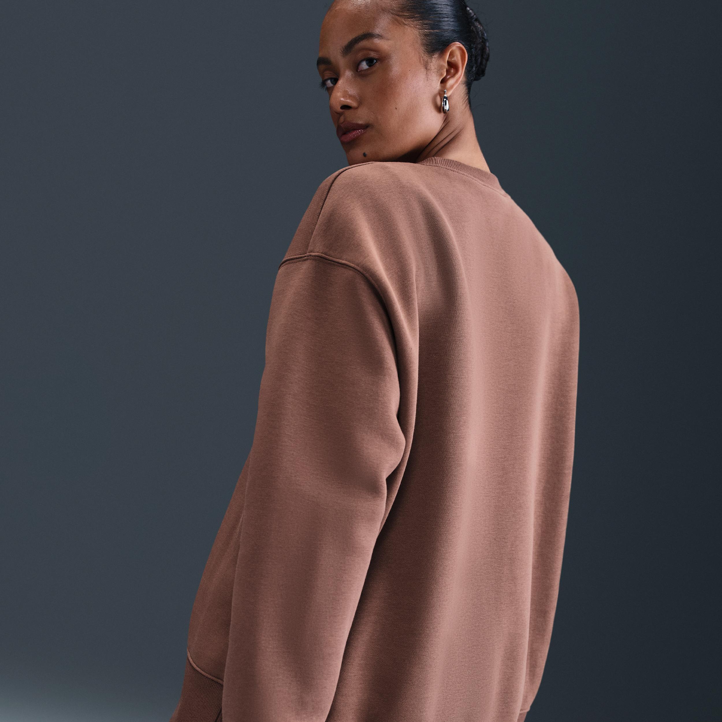 Women's Nike Sportswear Phoenix Fleece Oversized Crew-Neck Sweatshirt Product Image