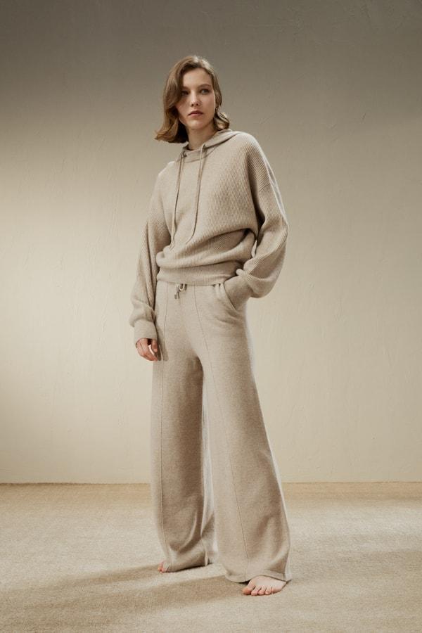 Eshe 2-in-1 Cashmere Detachable Hoodie Product Image