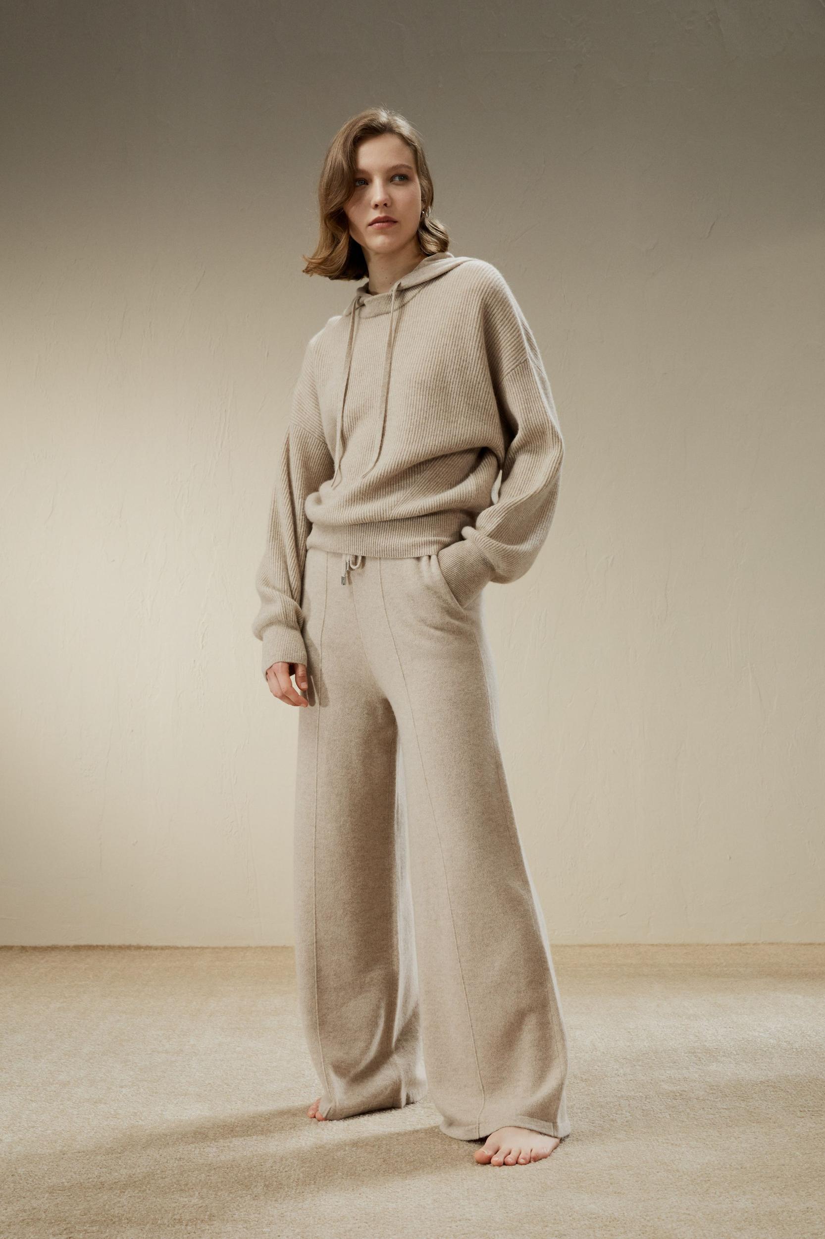 Eshe 2-in-1 Cashmere Detachable Hoodie Product Image