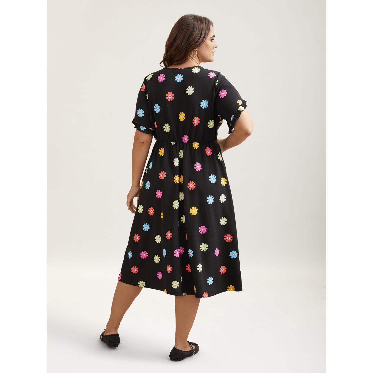 Plus Size Stretchy-Waist Floral Print Pockets Midi Dress Black Women Casual Texture Knit Dresses Bloomchic 26/4X Product Image
