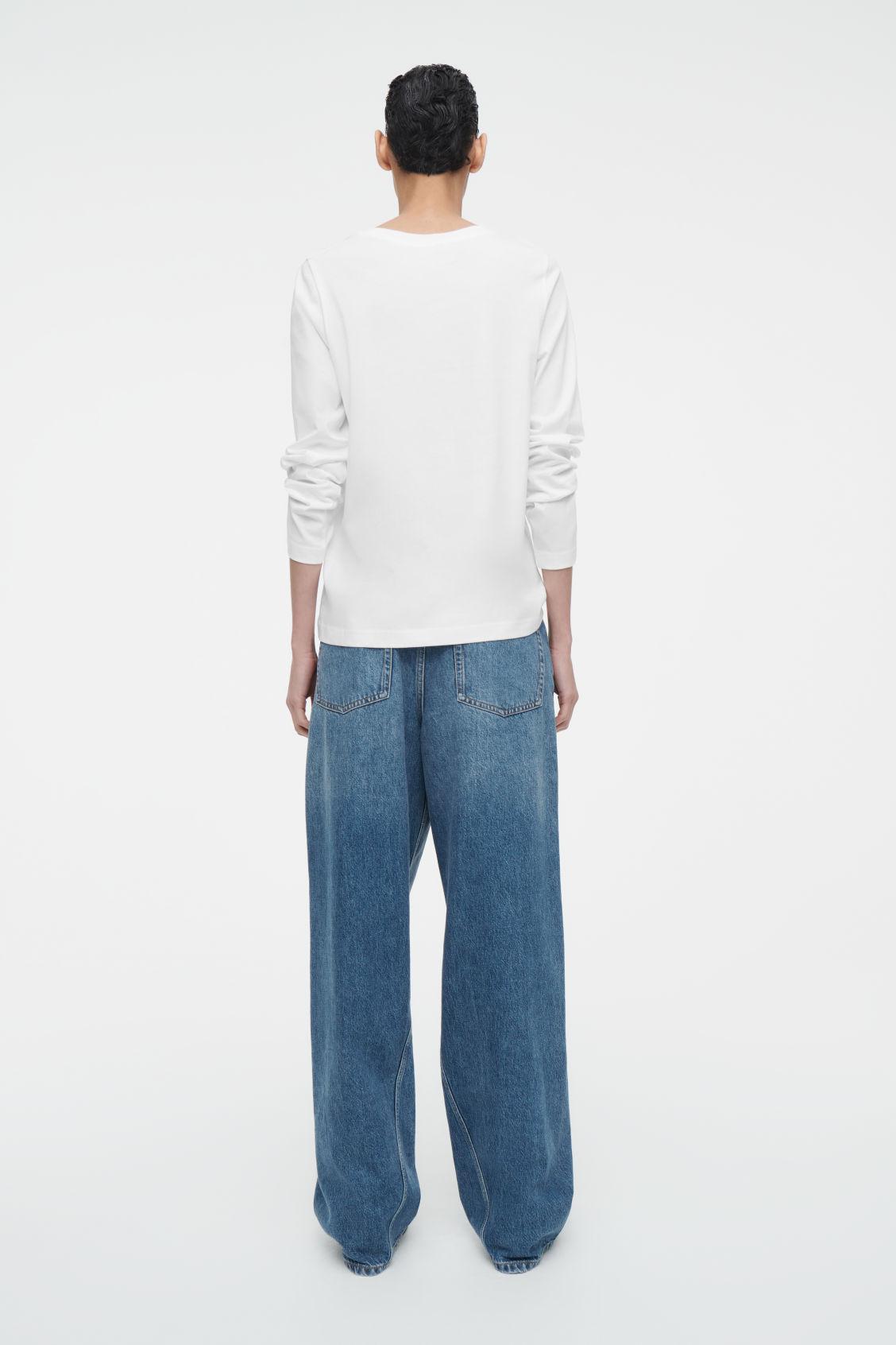 24/7 LONG-SLEEVED T-SHIRT Product Image
