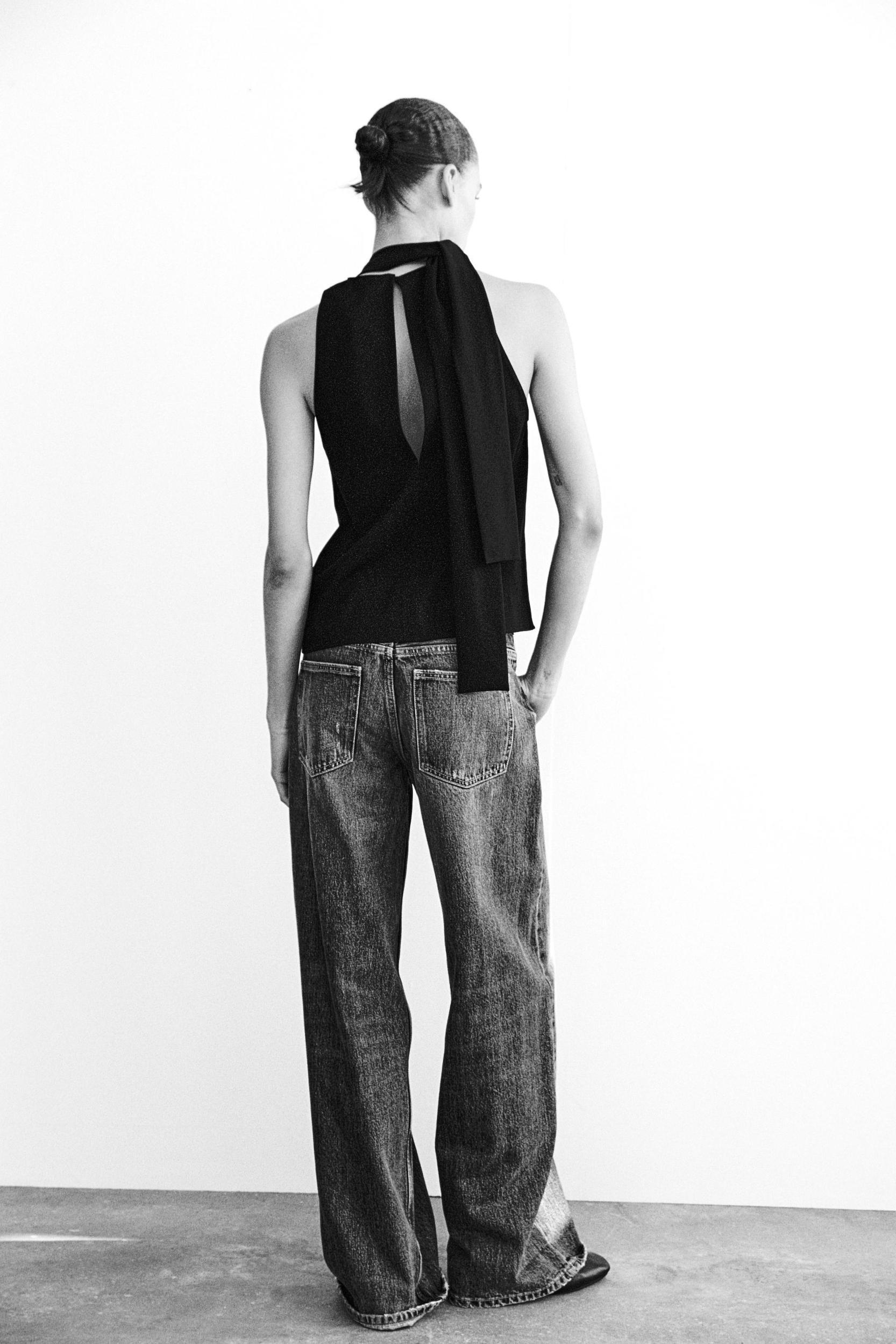 TIED WRAP TOP Product Image