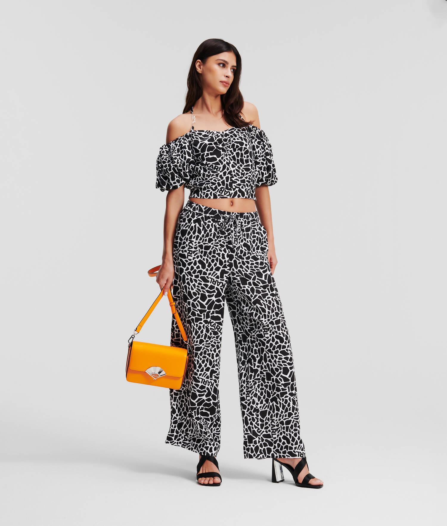 GIRAFFE-PRINT OFF-SHOULDER BLOUSE Product Image