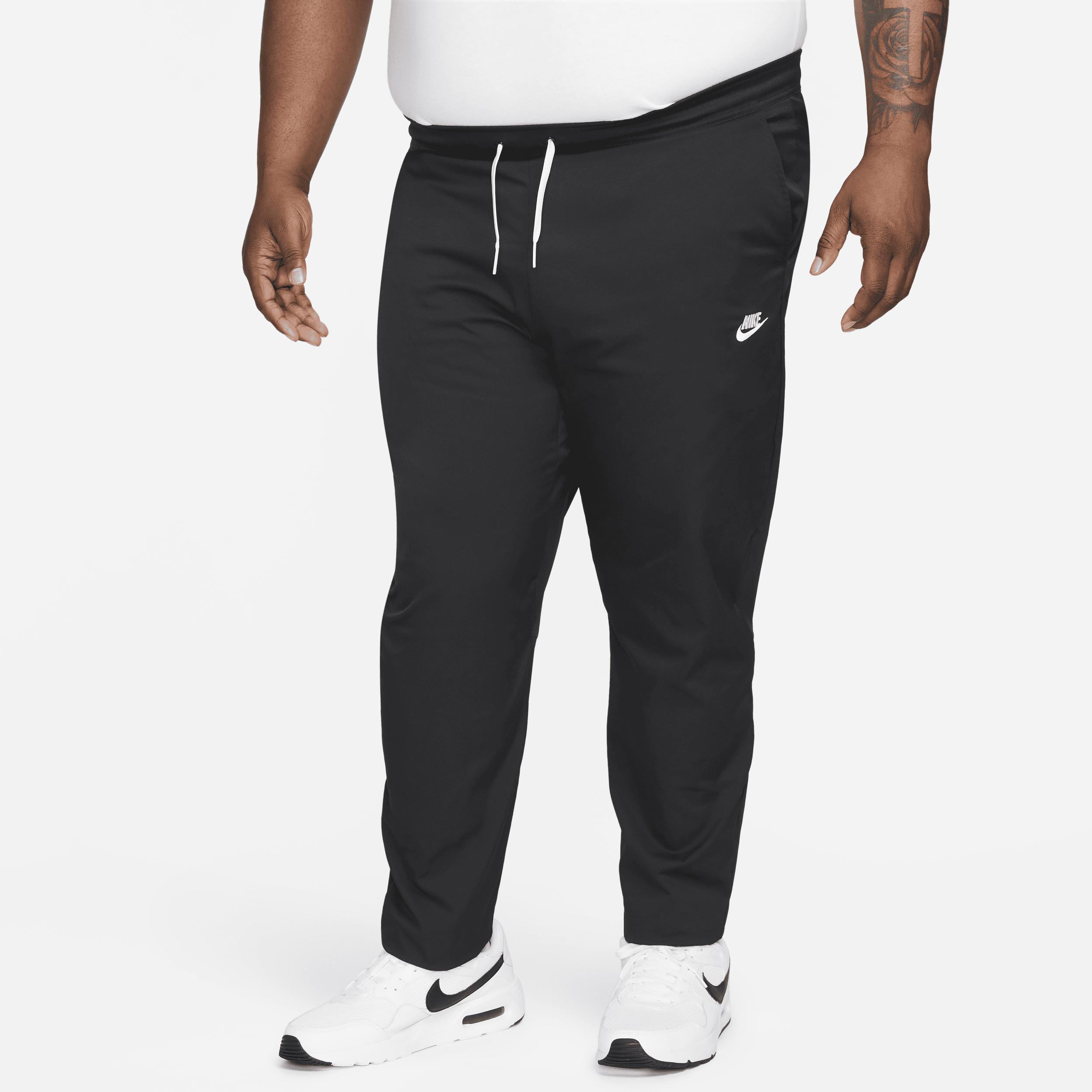 Nike Club Men's Woven Tapered Leg Pants Product Image