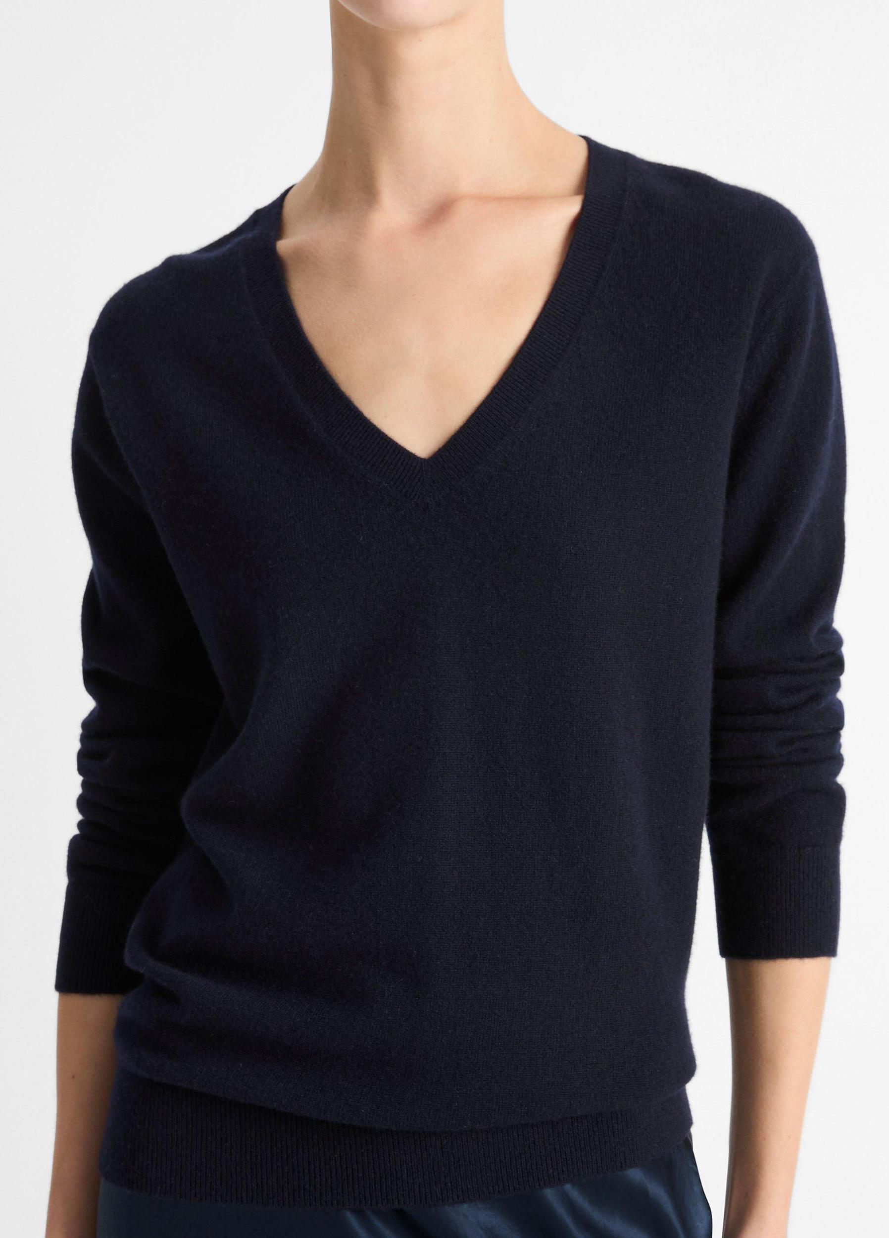 Womens Cashmere Weekend V-Neck Sweater, Camel, Size M Vince Product Image