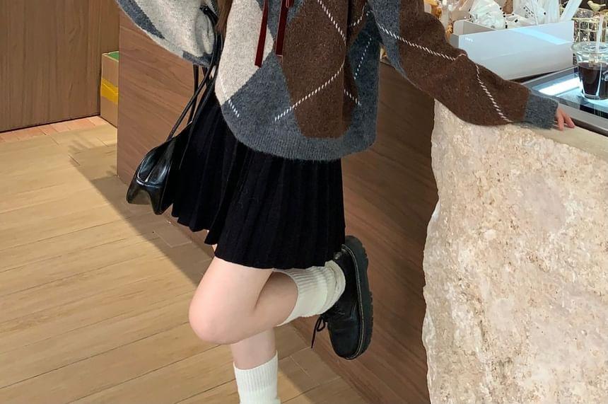 V-Neck Argyle Bow Knit Top Product Image