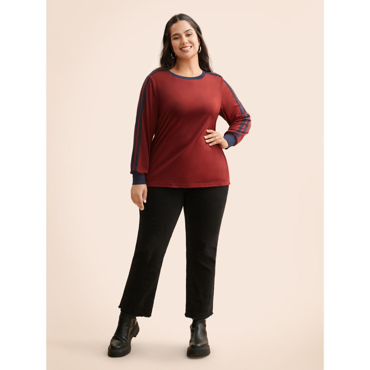 Plus Size Crew Neck Contrast Webbing T-shirt Scarlet Women Casual Contrast Round Neck Loose Everyday T-shirts BloomChic 12/L Product Image