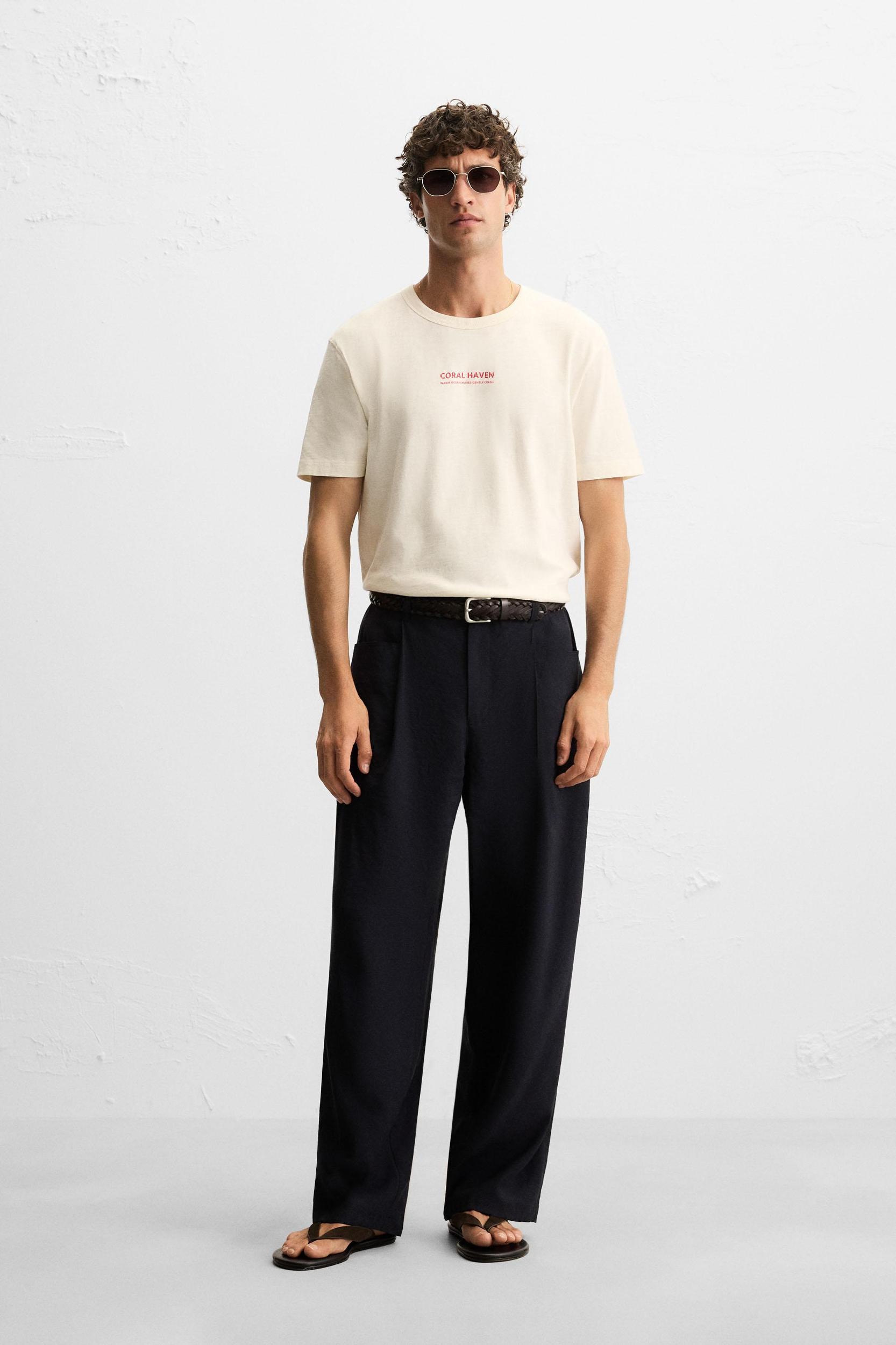 CONTRAST GRAPHIC T-SHIRT Product Image