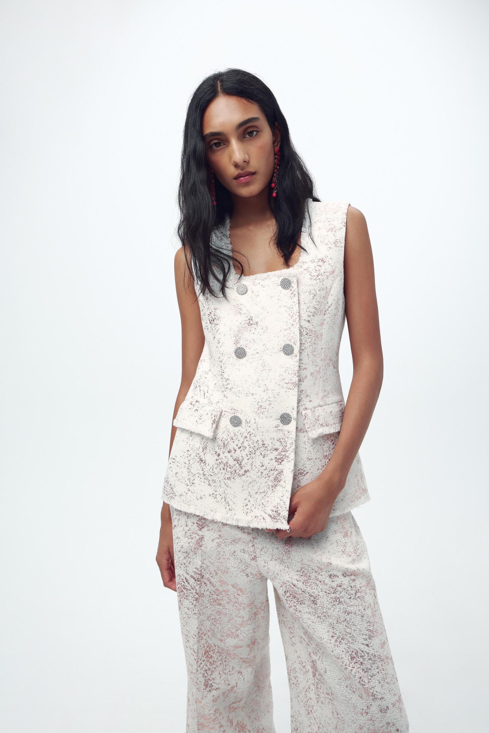 METALLIC LOOK VEST Product Image