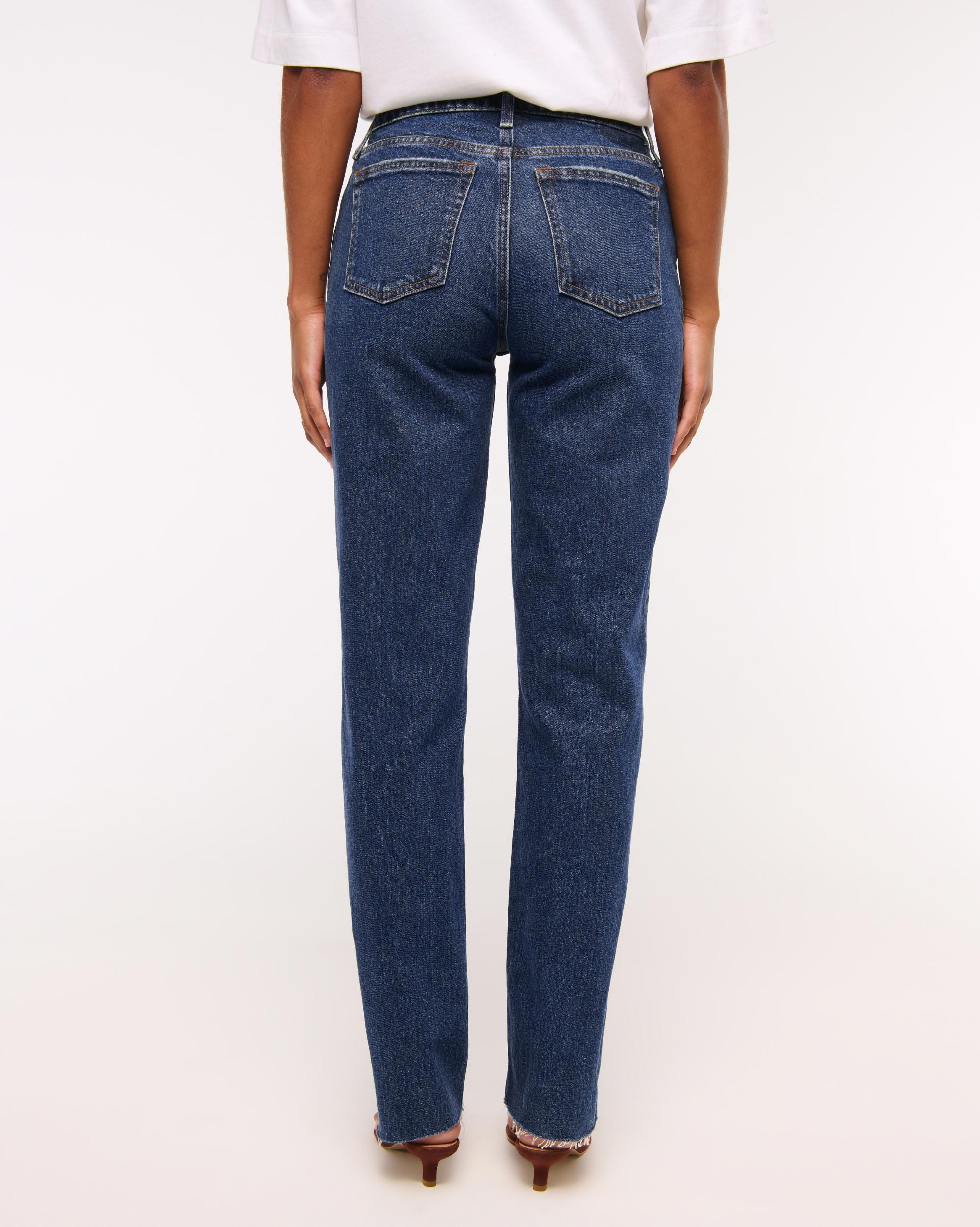 Curve Love Mid Rise 90s Straight Jean Product Image