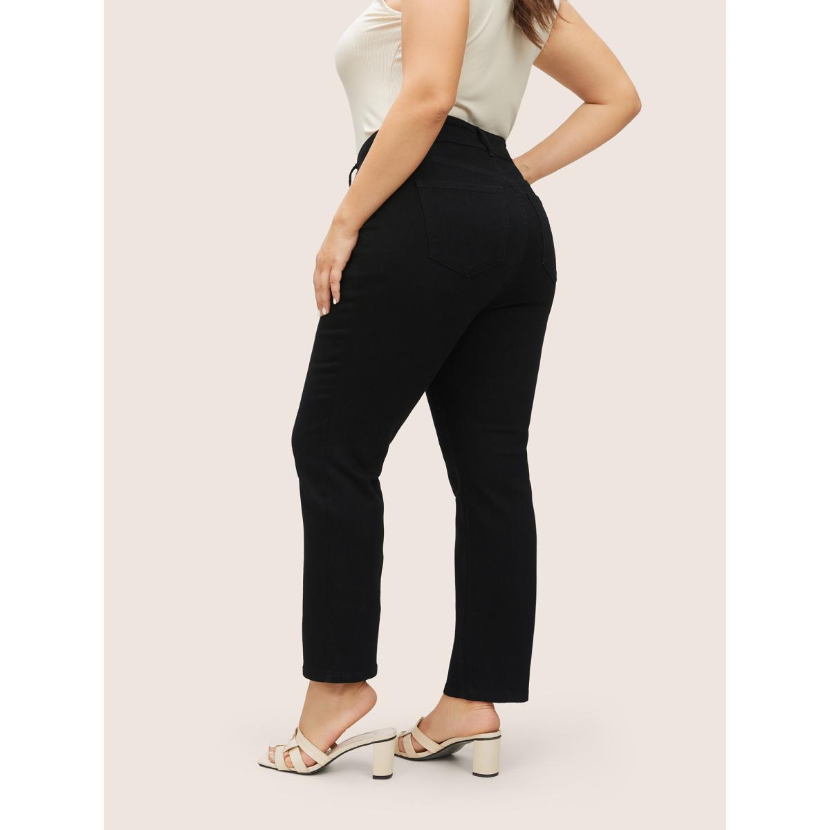 Plus Size Full Length Pocket Straight Leg Zipper Fly Jeans Women Black Casual Plain Non High stretch Slanted pocket Jeans BloomChic 18/2X Product Image