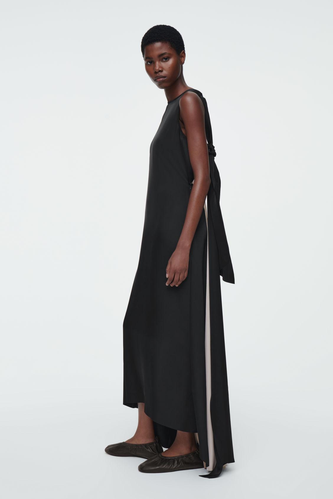 THE OPEN-BACK MAXI DRESS Product Image