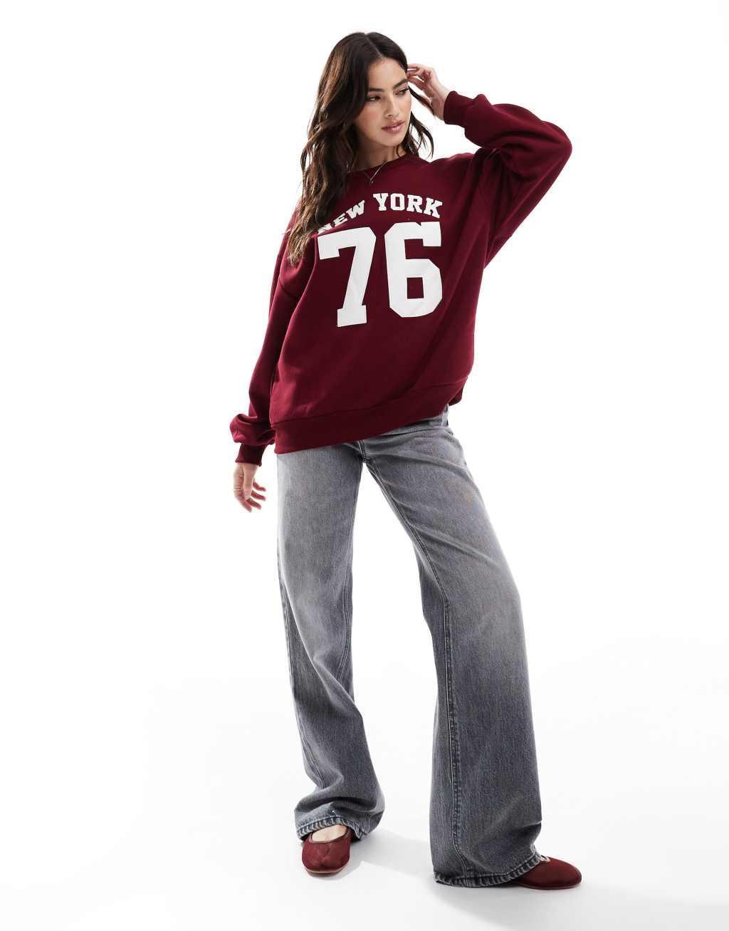 Stradivarius NY slogan sweatshirt in burgundy Product Image