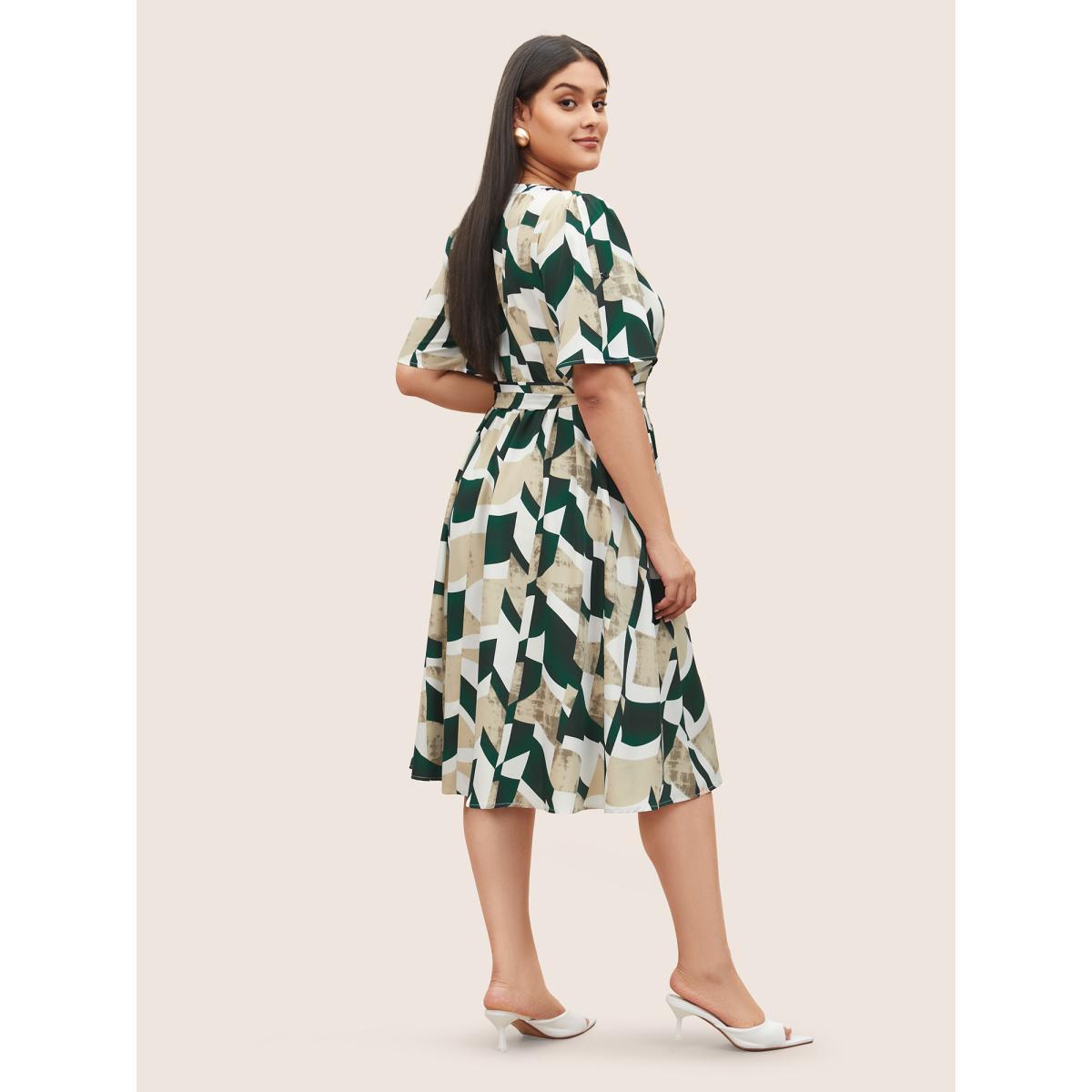 Plus Size Geometric Pocket Flat Collar With V Notch Dress DarkGreen Women At the Office Belted Flat collar with V-notch Short sleeve Curvy Midi Dress BloomChic 30/6X Product Image