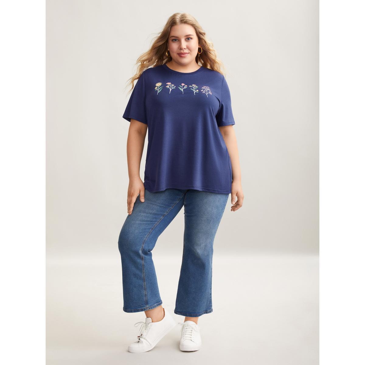 Plus Size Plants Print Stretchy Crew Neck T-Shirt DarkBlue Women Casual Non Natural Flowers Round Neck Everyday T-shirts BloomChic 28/5X Product Image