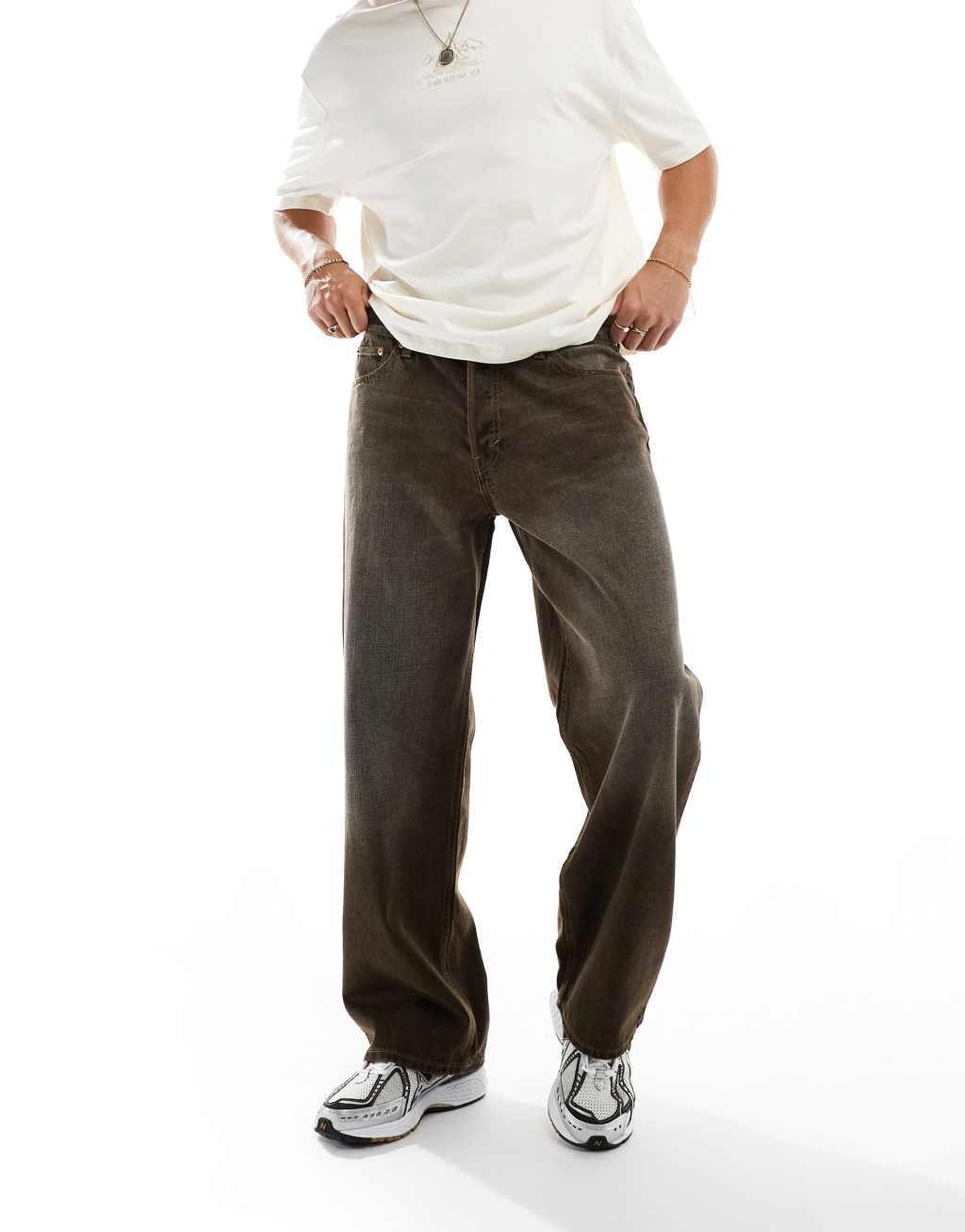 Weekday Sphere low rise loose fit jeans in brown wash Product Image