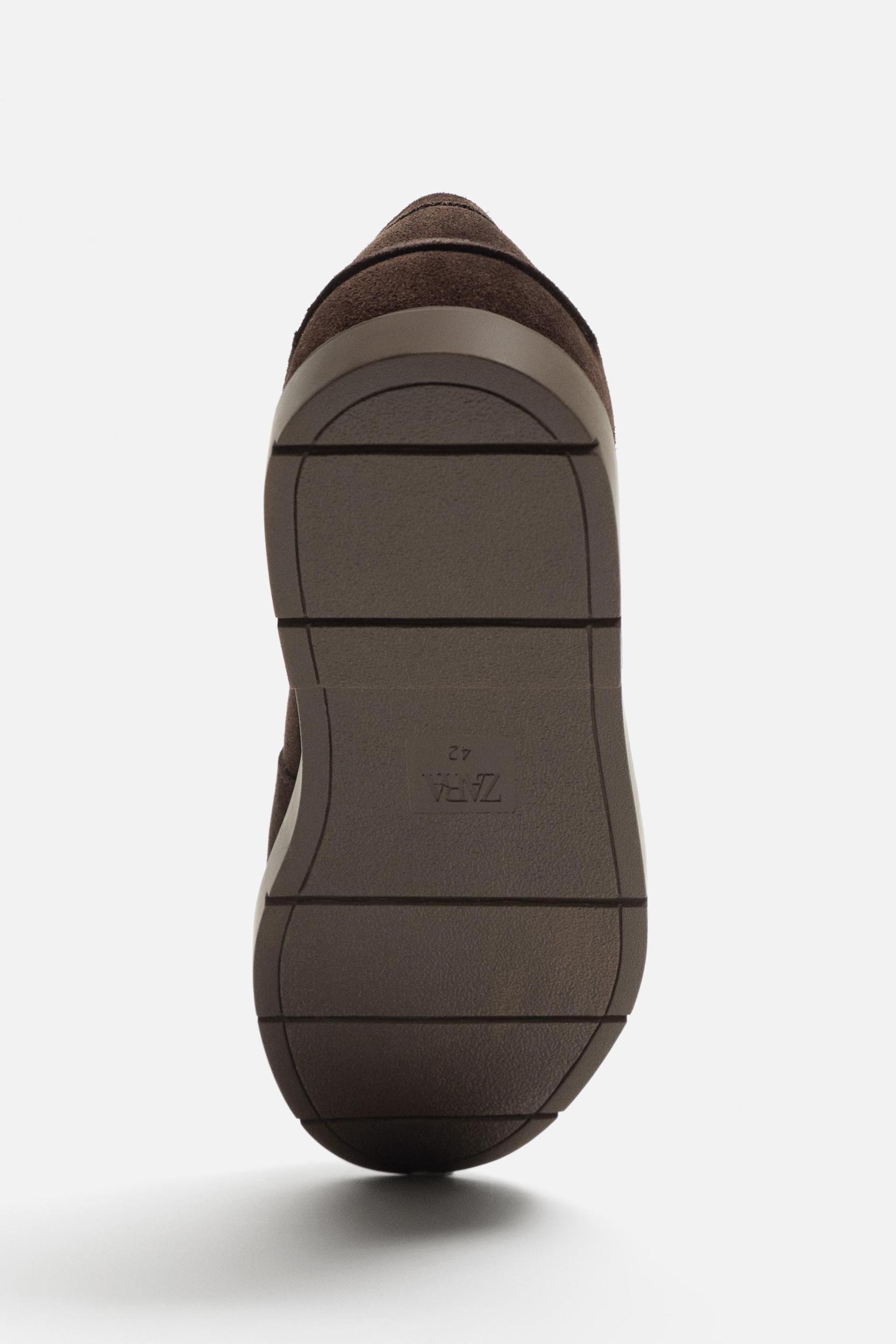 CASUAL LEATHER LOAFERS Product Image