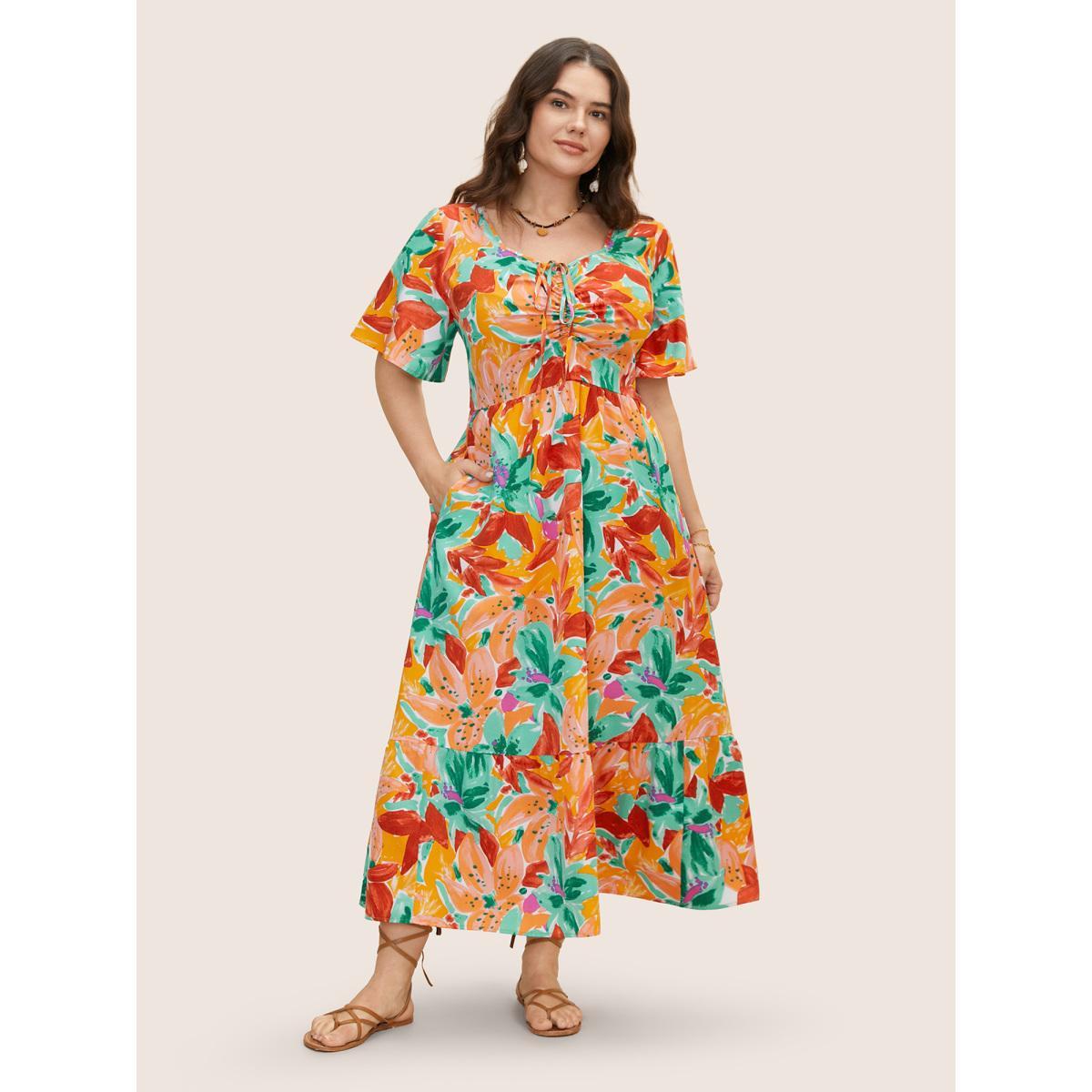 Plus Size Heart Neckline Floral Drawstring Maxi Dress Arctic Women Resort Drawstring Heart neckline Short sleeve Curvy BloomChic 22-24/3X Product Image