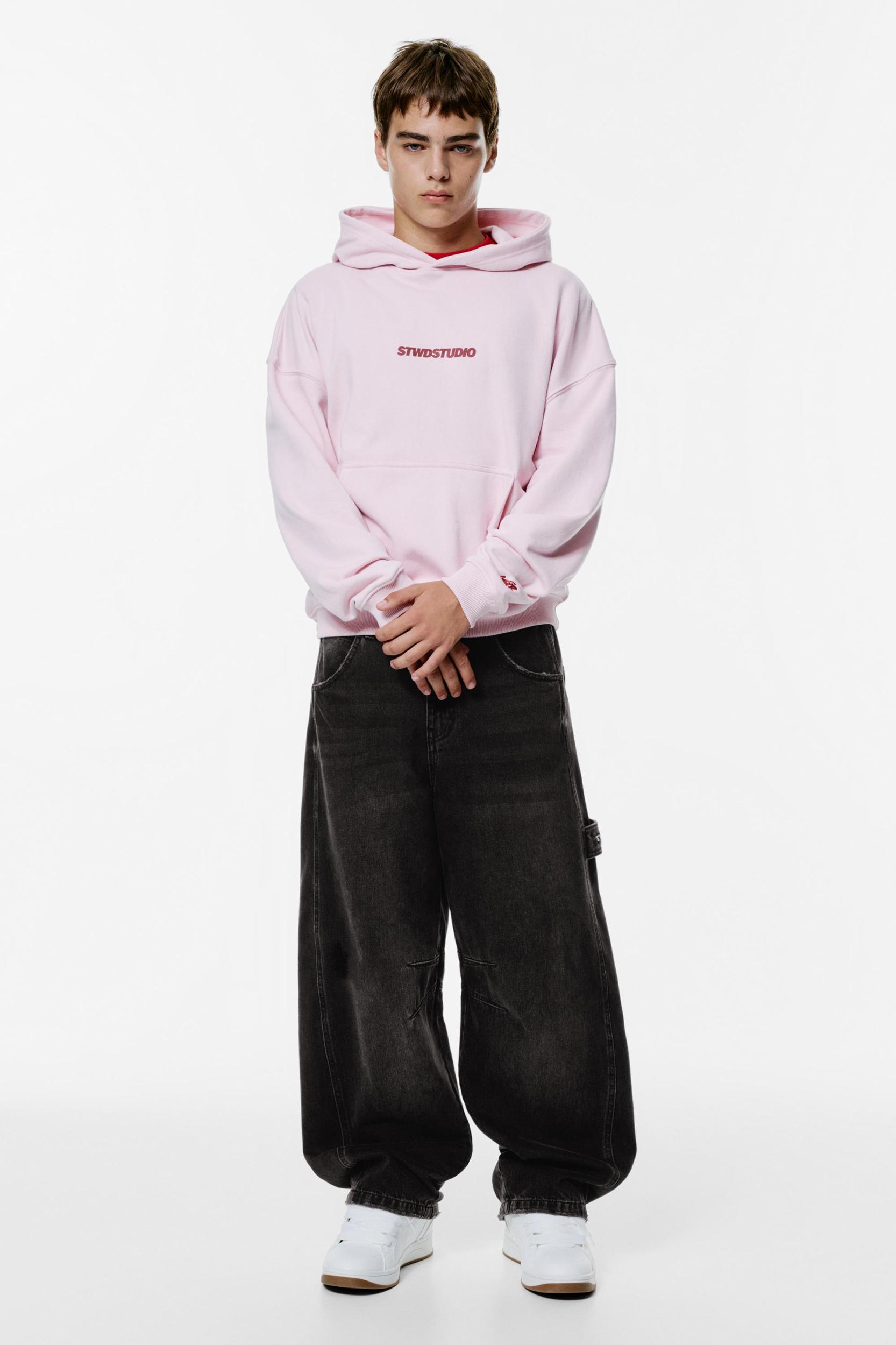 Balloon fit jeans with embroidered pocket Product Image