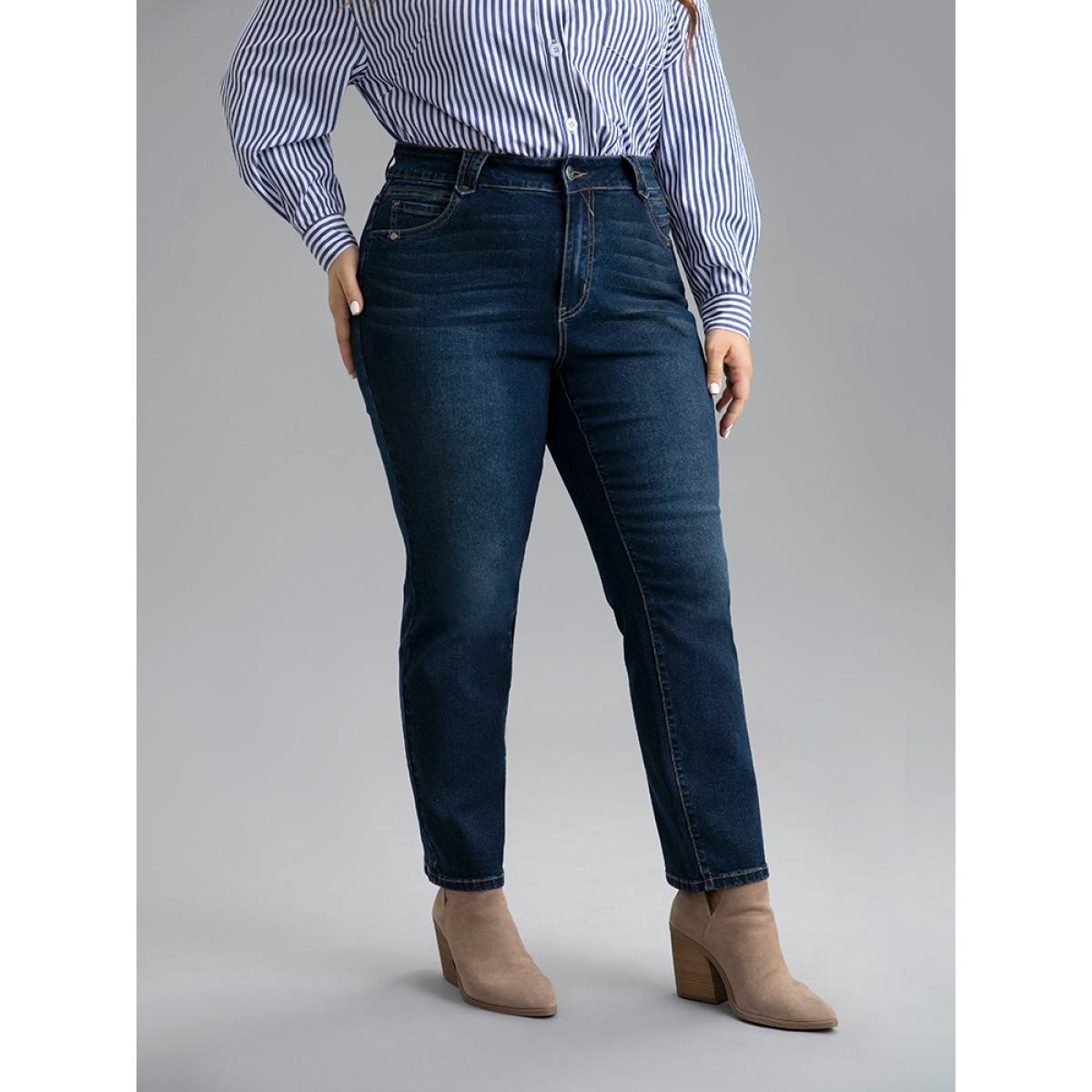 Plus Size Very Stretchy Dark Wash Zipper Fly Pocket Jeans Women Midnight Casual Plain Plain High stretch Pocket Jeans BloomChic 30/6X Product Image