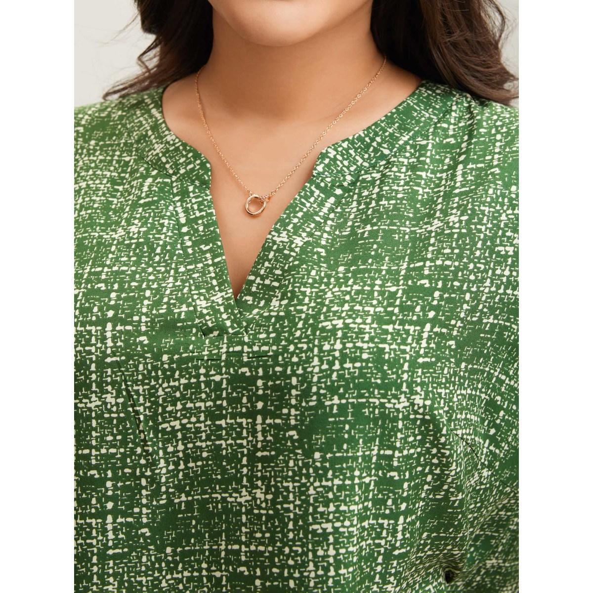 Plus Size Truegreen Geometric Print Puff Sleeve Blouse Women Elegant Short sleeve Flat collar with V-notch Everyday Blouses BloomChic 12/L Product Image