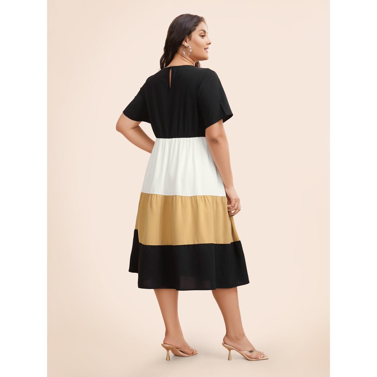 Plus Size Contrast Belted Pocket Layered Hem Dolman Sleeve Dress Black Women Elegant Belted Round Neck Cap Sleeve Curvy Midi Dress BloomChic 28/5X Product Image