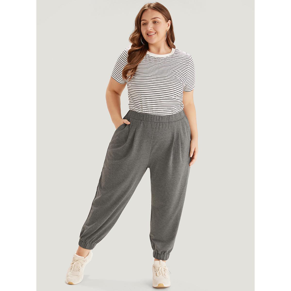 Plain Pocket Elastic Waist Carrot Sweatpants DarkGray Plus Size Women Casual Dailywear Plain 28/5X Bloomchic Product Image