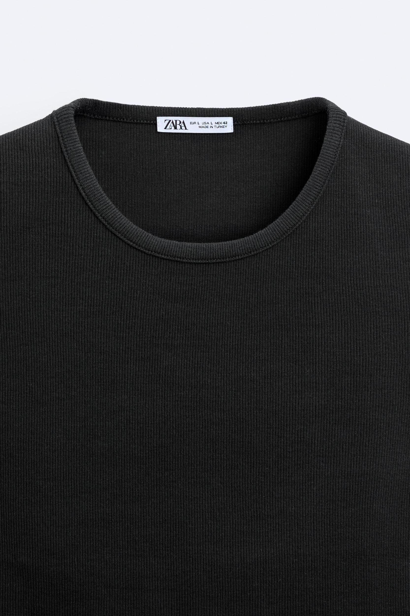 HEAVYWEIGHT TANK T-SHIRT Product Image